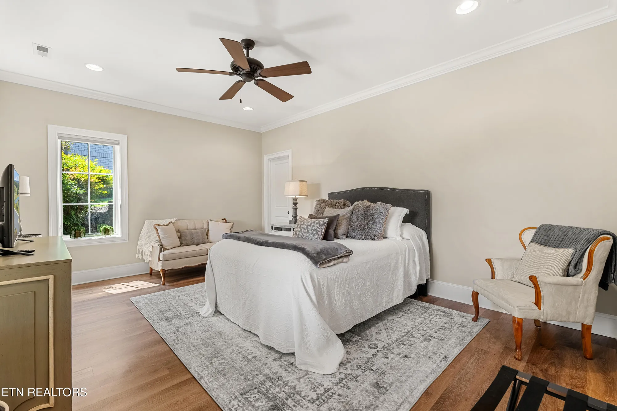 Property Slideshow image 39 of 52 | 1440 rarity bay pkwy, Vonore, TN, 37885