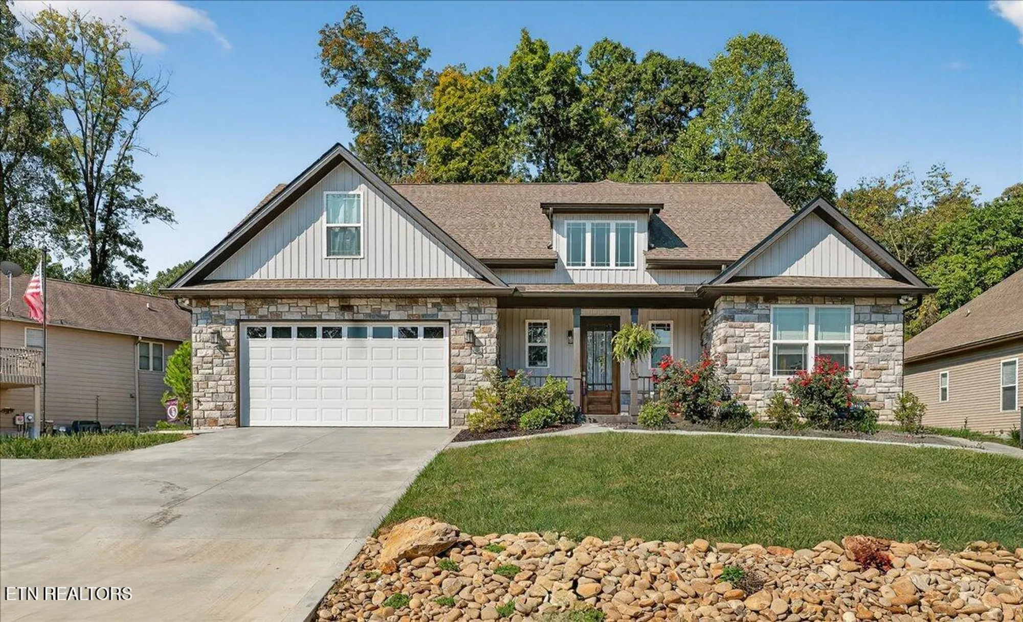 Property Slideshow image 3 of 47 | 297 dudala way, Loudon, TN, 37774