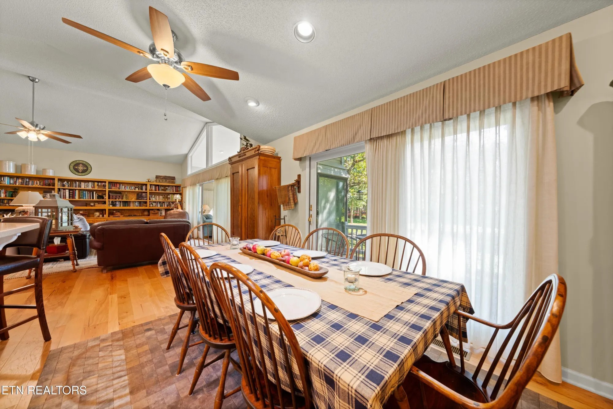 Property Slideshow image 23 of 61 | 220 catoosa blvd, Crossville, TN, 38558