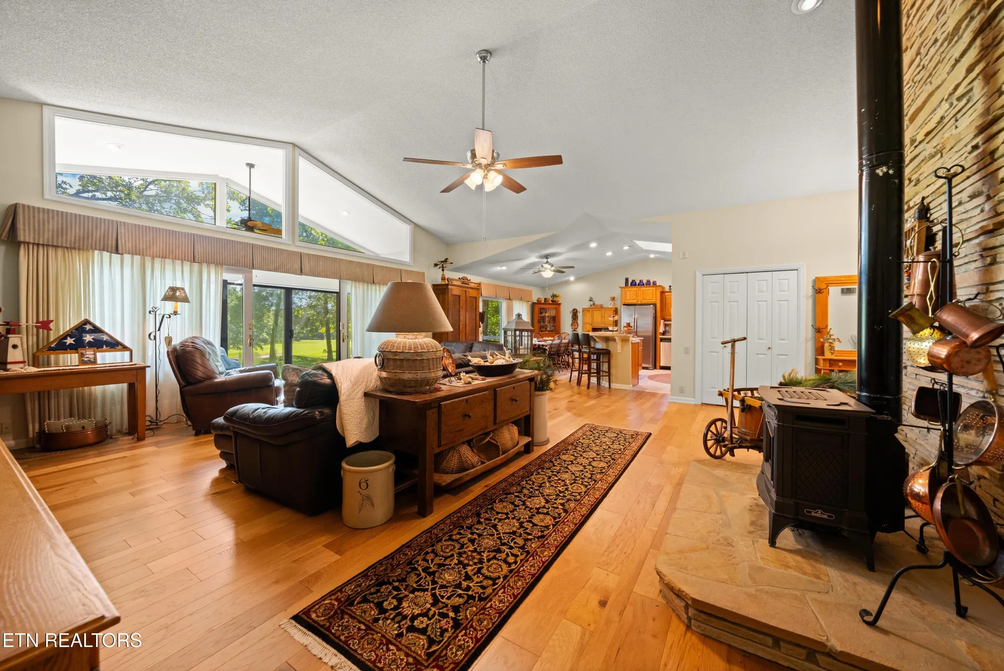 Property Slideshow image 10 of 61 | 220 catoosa blvd, Crossville, TN, 38558