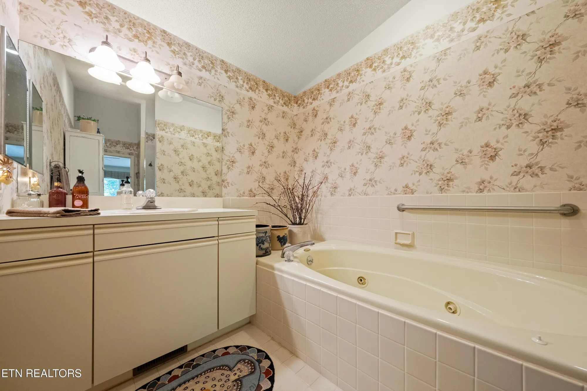 Property Slideshow image 44 of 61 | 220 catoosa blvd, Crossville, TN, 38558