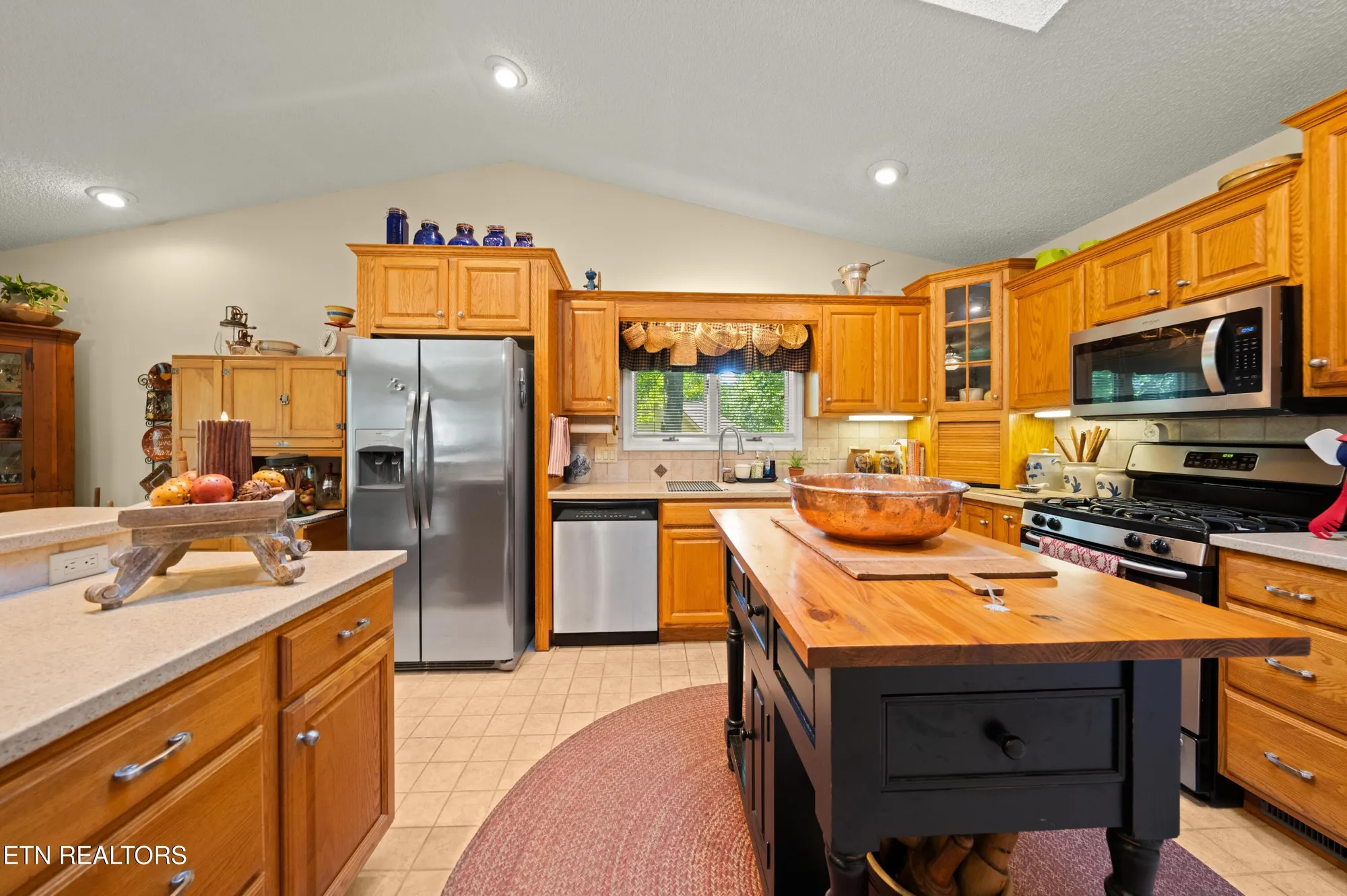 Property Slideshow image 26 of 61 | 220 catoosa blvd, Crossville, TN, 38558