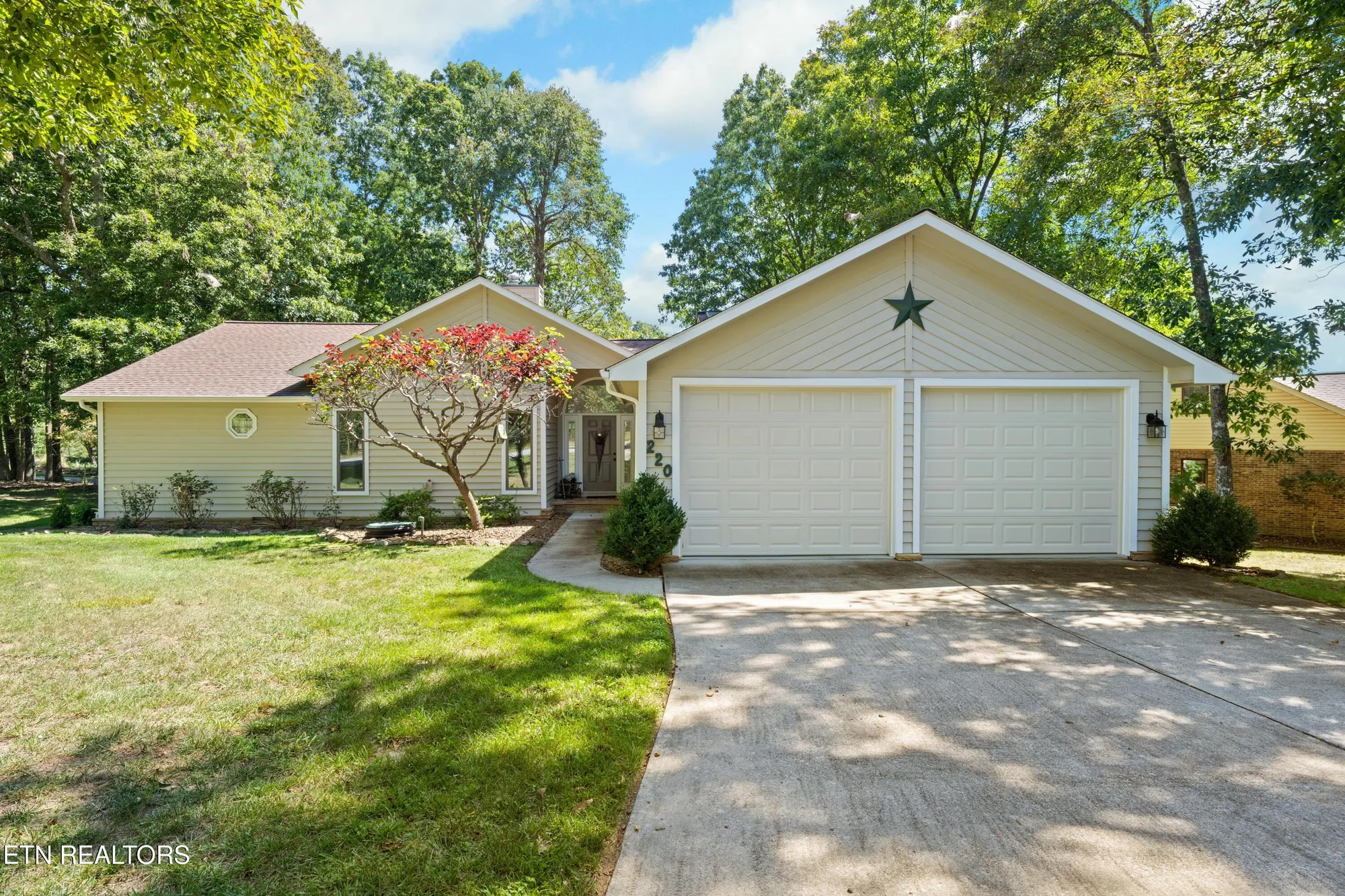 Property Slideshow image 1 of 61 | 220 catoosa blvd, Crossville, TN, 38558