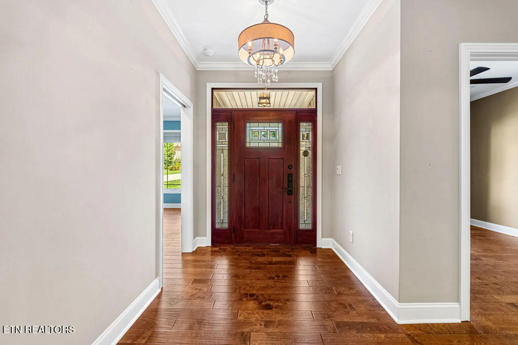 Property Slideshow image 4 of 40 | 111 osage ct, Loudon, TN, 37774