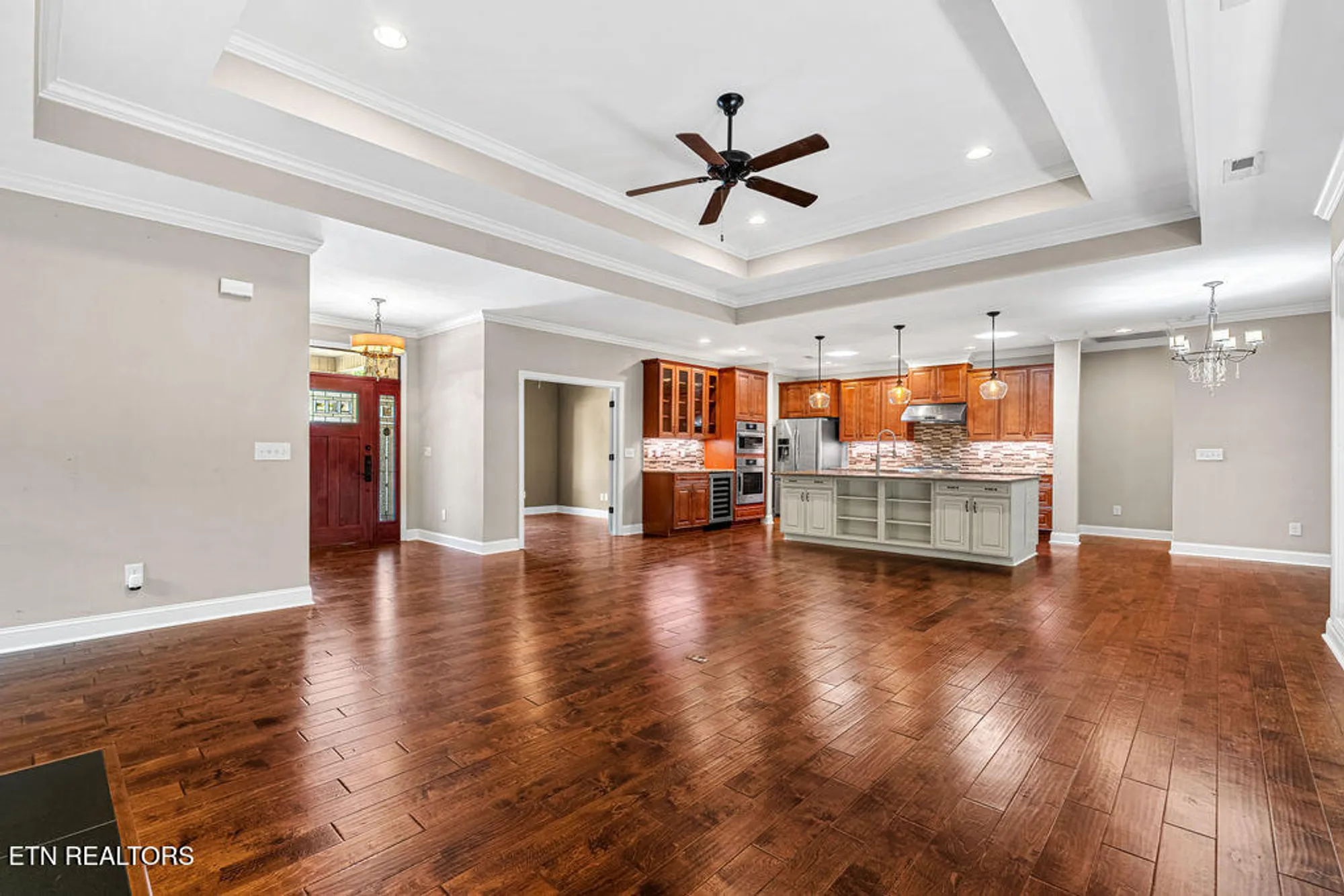 Property Slideshow image 8 of 40 | 111 osage ct, Loudon, TN, 37774