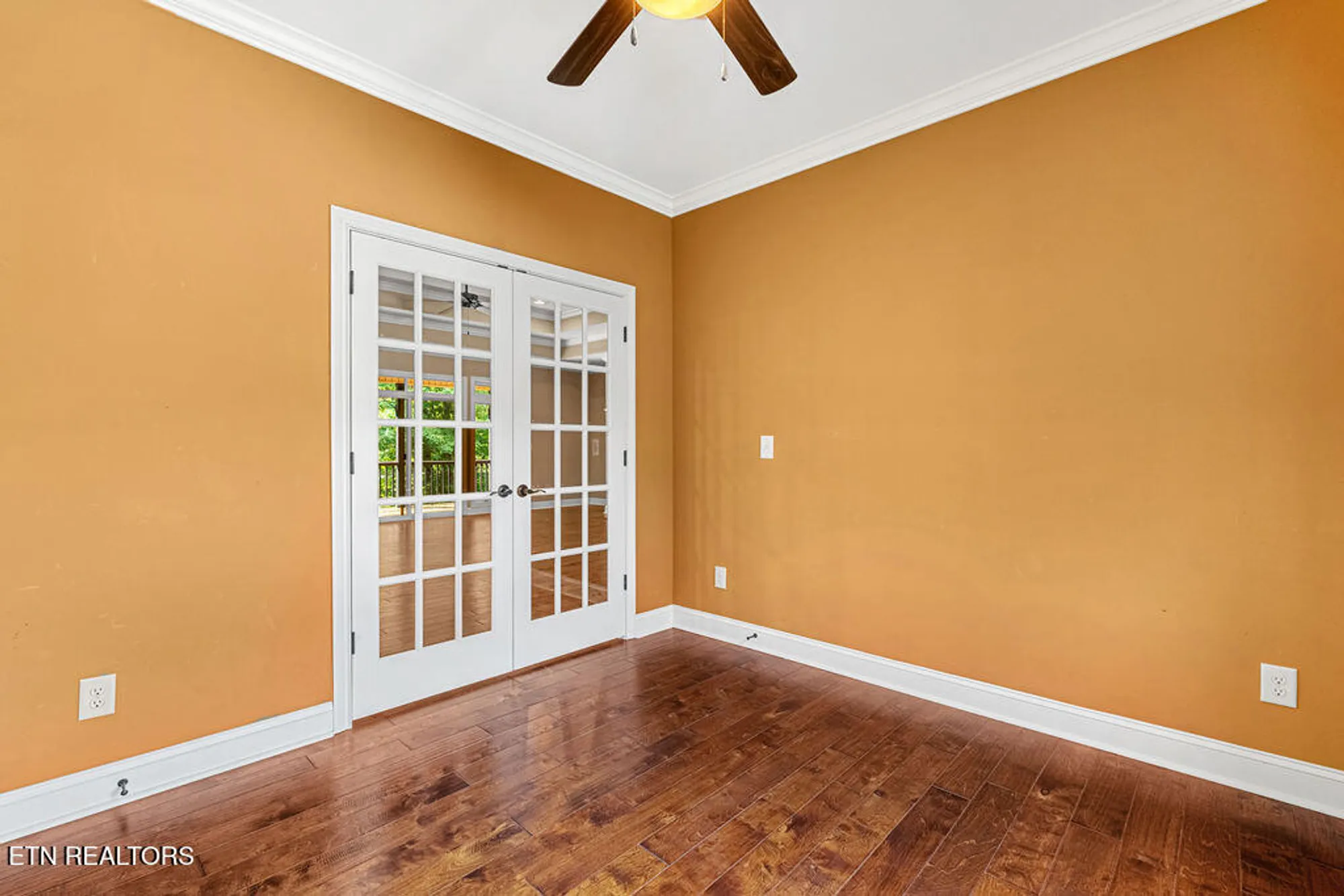 Property Slideshow image 15 of 40 | 111 osage ct, Loudon, TN, 37774