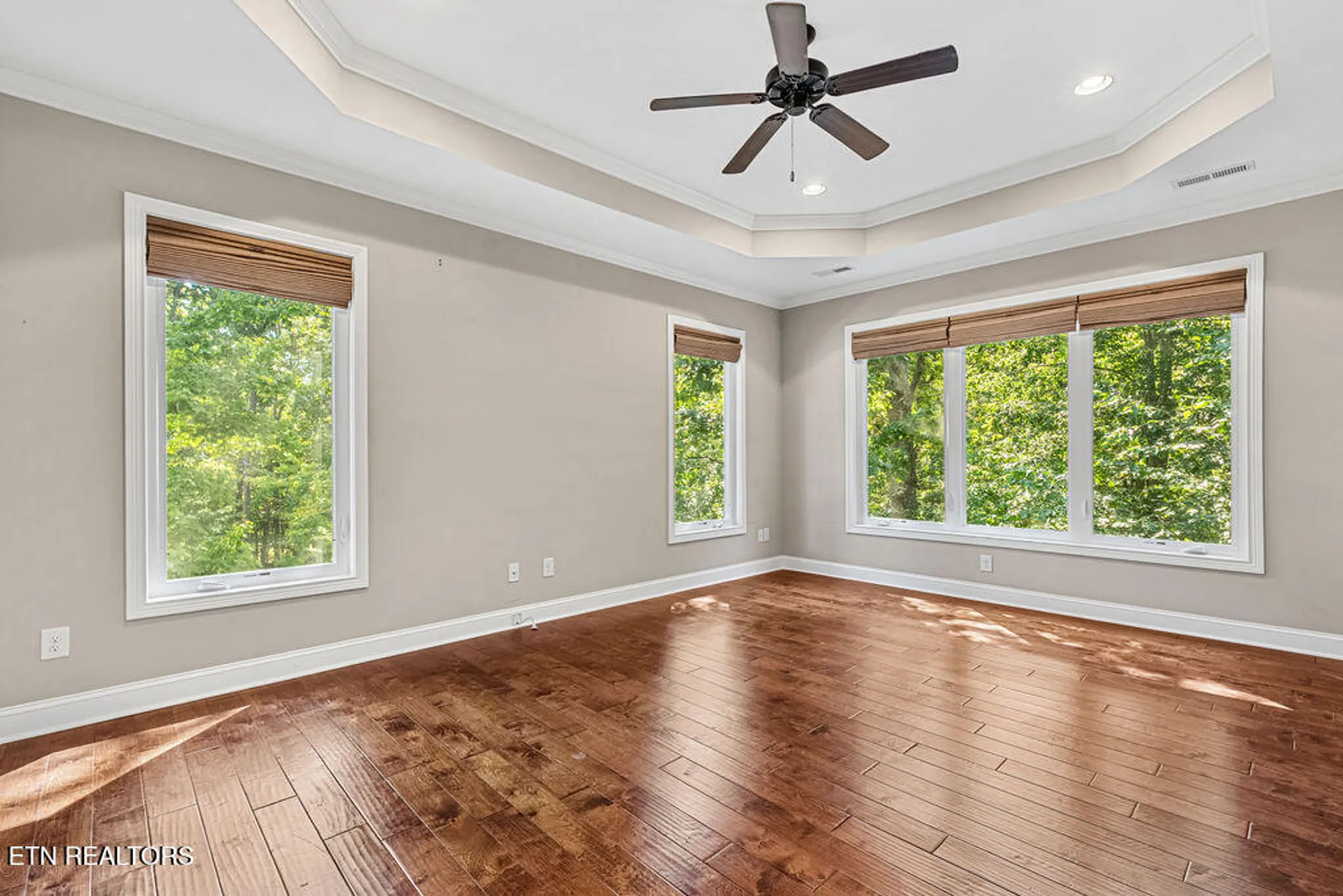 Property Slideshow image 28 of 40 | 111 osage ct, Loudon, TN, 37774