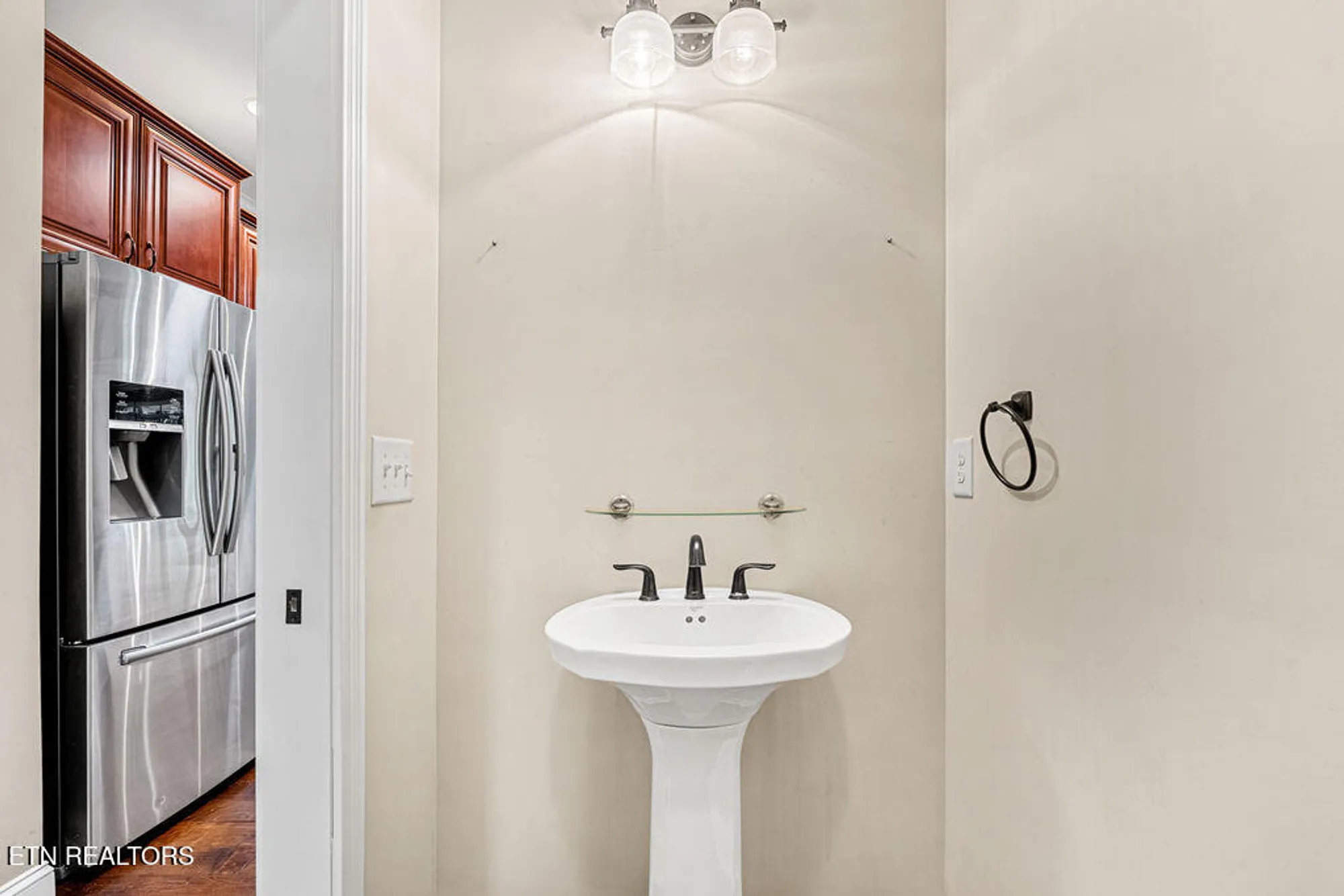 Property Slideshow image 26 of 40 | 111 osage ct, Loudon, TN, 37774