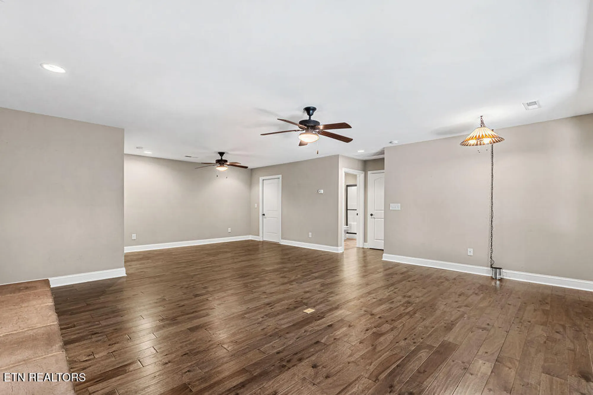 Property Slideshow image 32 of 40 | 111 osage ct, Loudon, TN, 37774