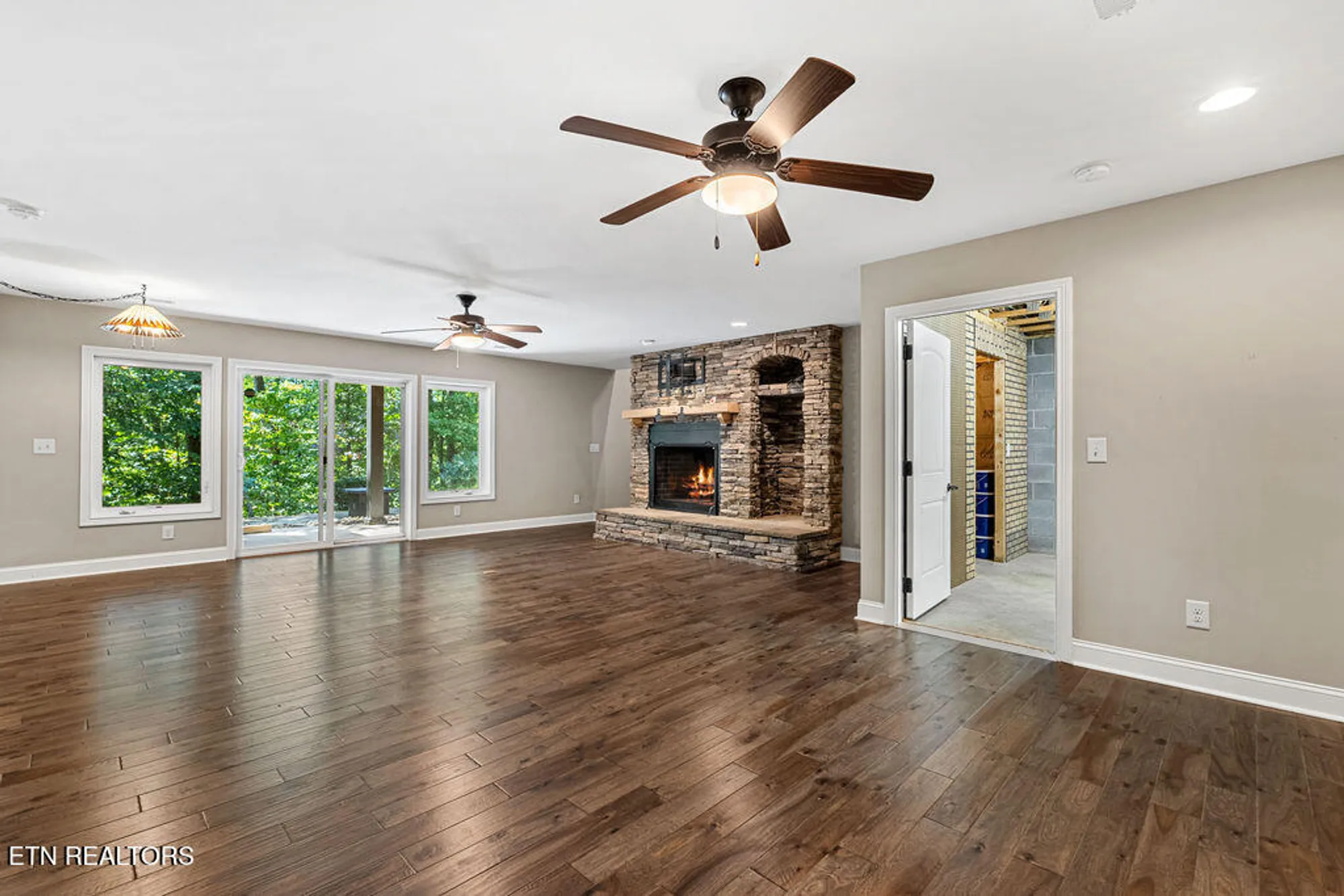 Property Slideshow image 34 of 40 | 111 osage ct, Loudon, TN, 37774