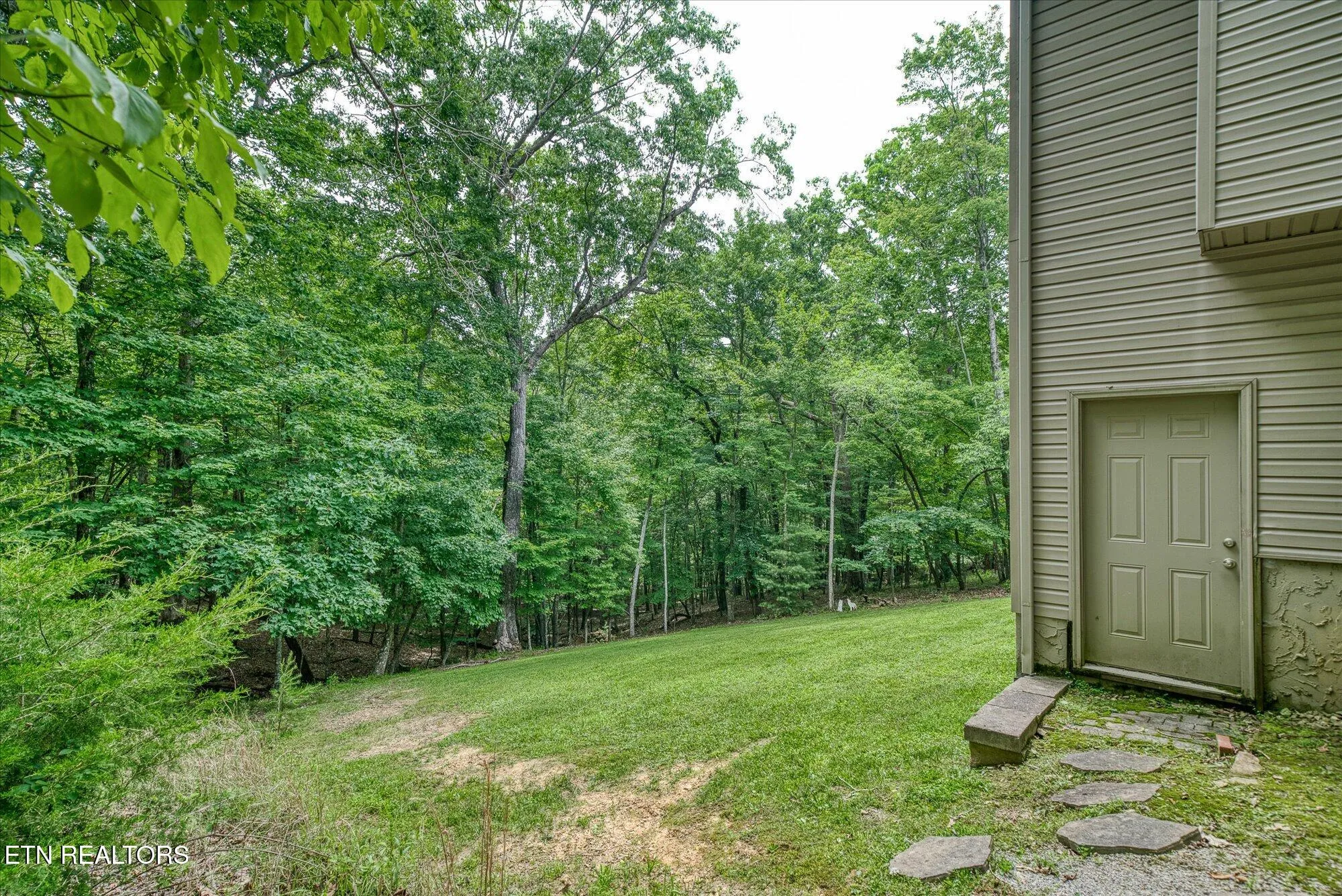 Property Slideshow image 7 of 35 | 15 chatham ct, Crossville, TN, 38558