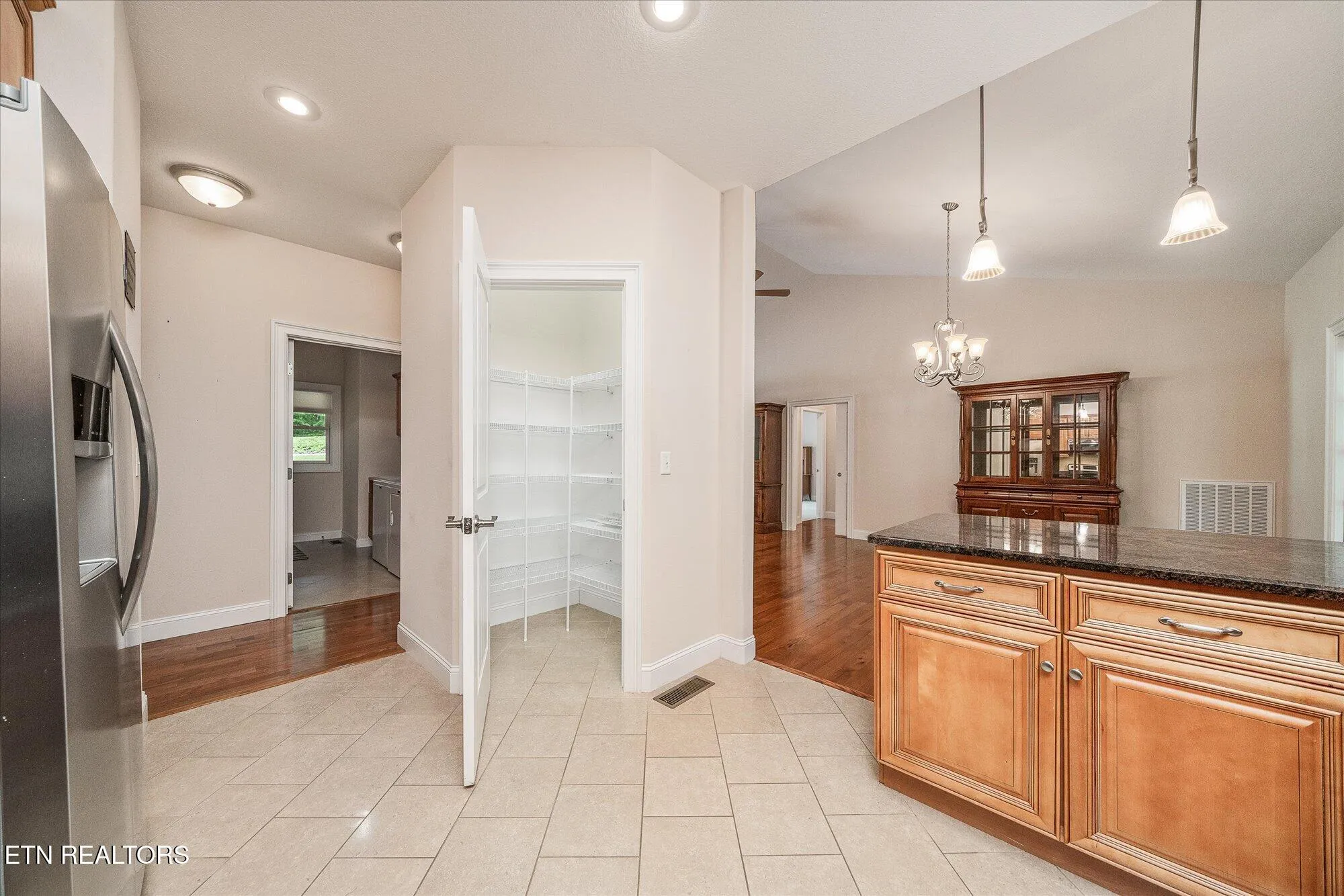 Property Slideshow image 21 of 35 | 15 chatham ct, Crossville, TN, 38558