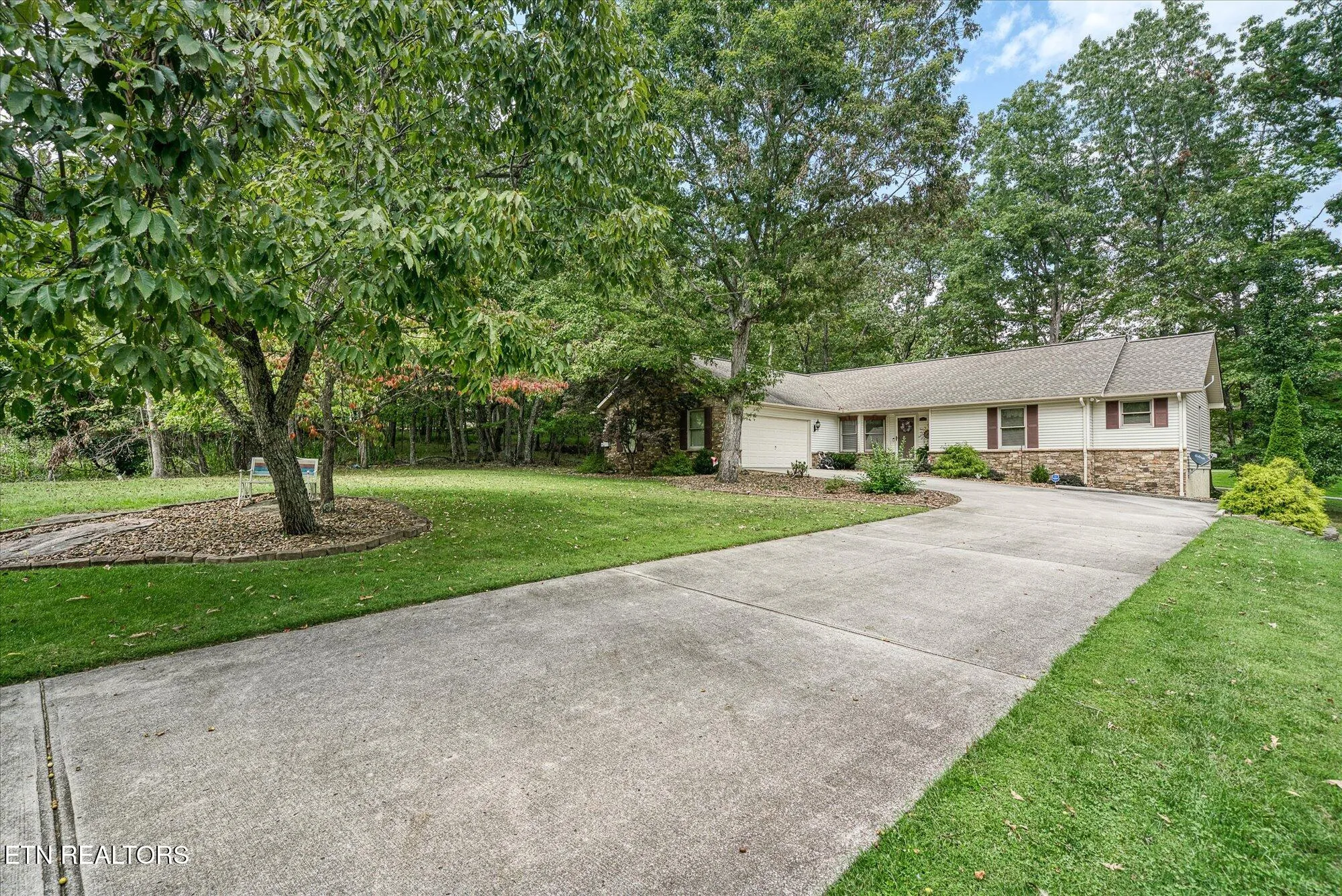 Property Slideshow image 4 of 42 | 138 baltusrol rd, Crossville, TN, 38558