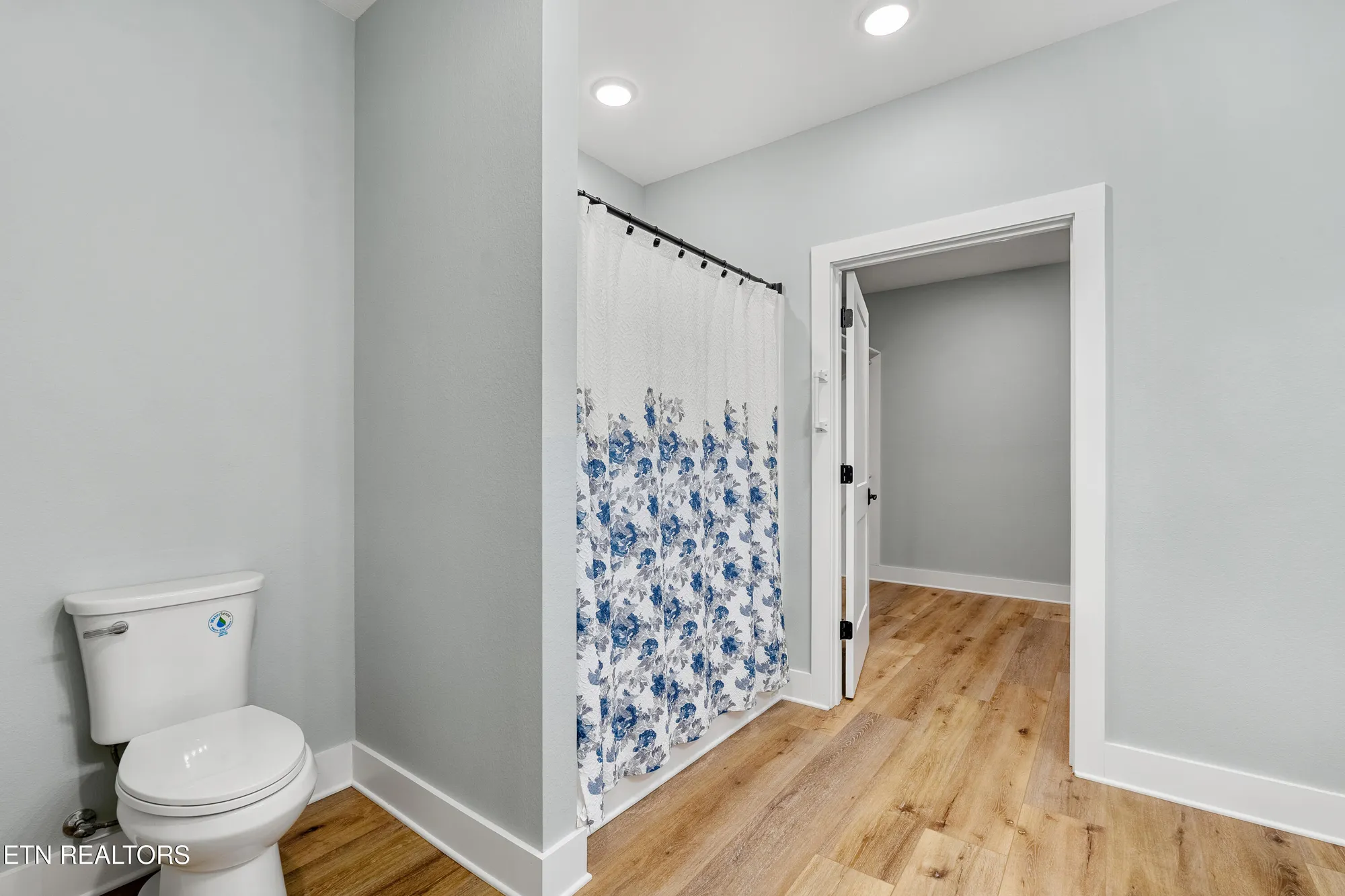 Property Slideshow image 35 of 47 | 136 pocola way, Loudon, TN, 37774