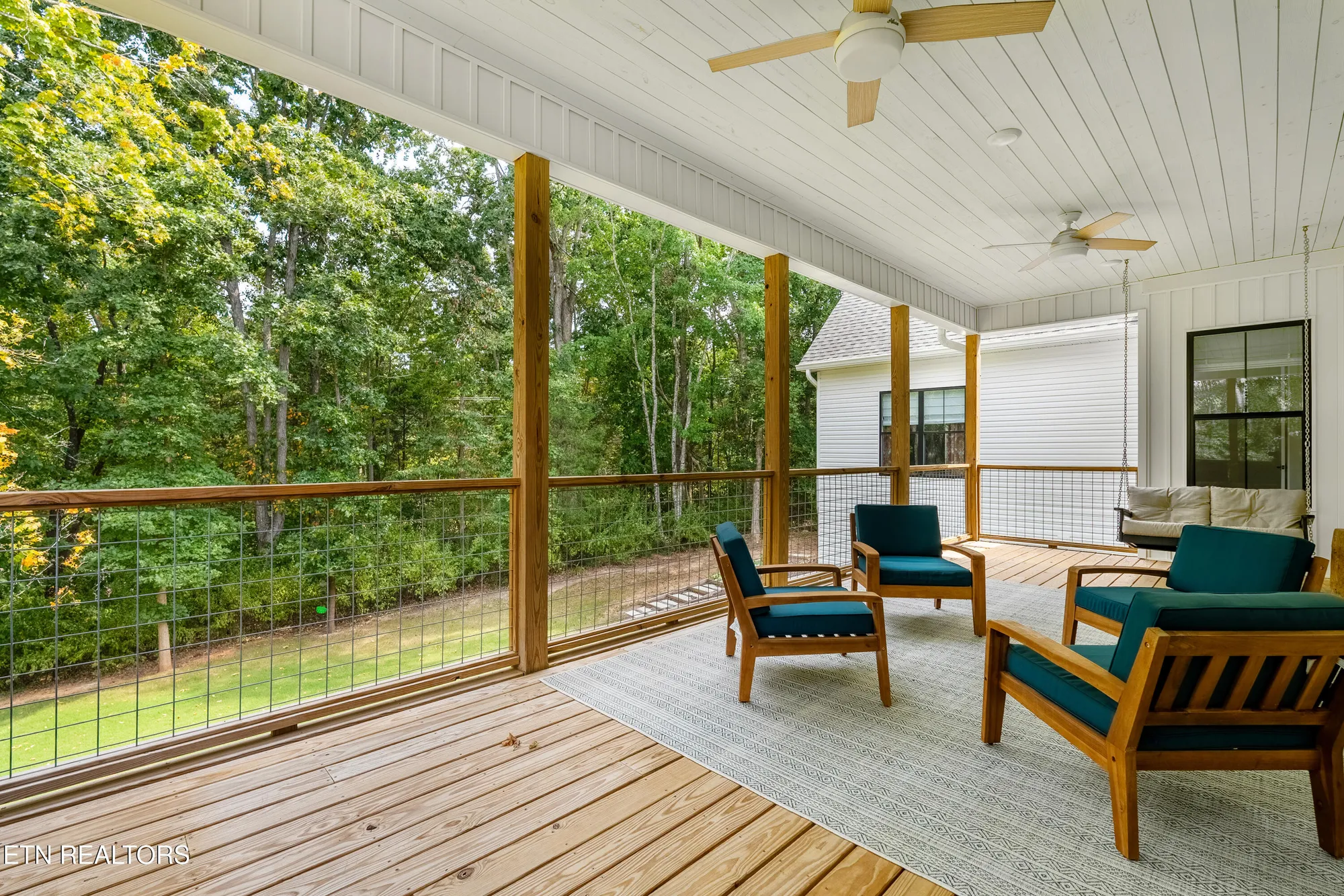 Property Slideshow image 37 of 47 | 136 pocola way, Loudon, TN, 37774