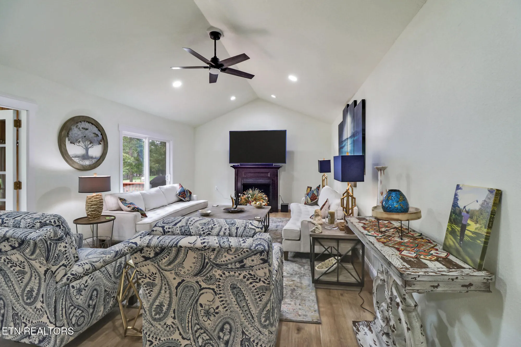 Property Slideshow image 11 of 36 | 105 fairway dr, Crossville, TN, 38558