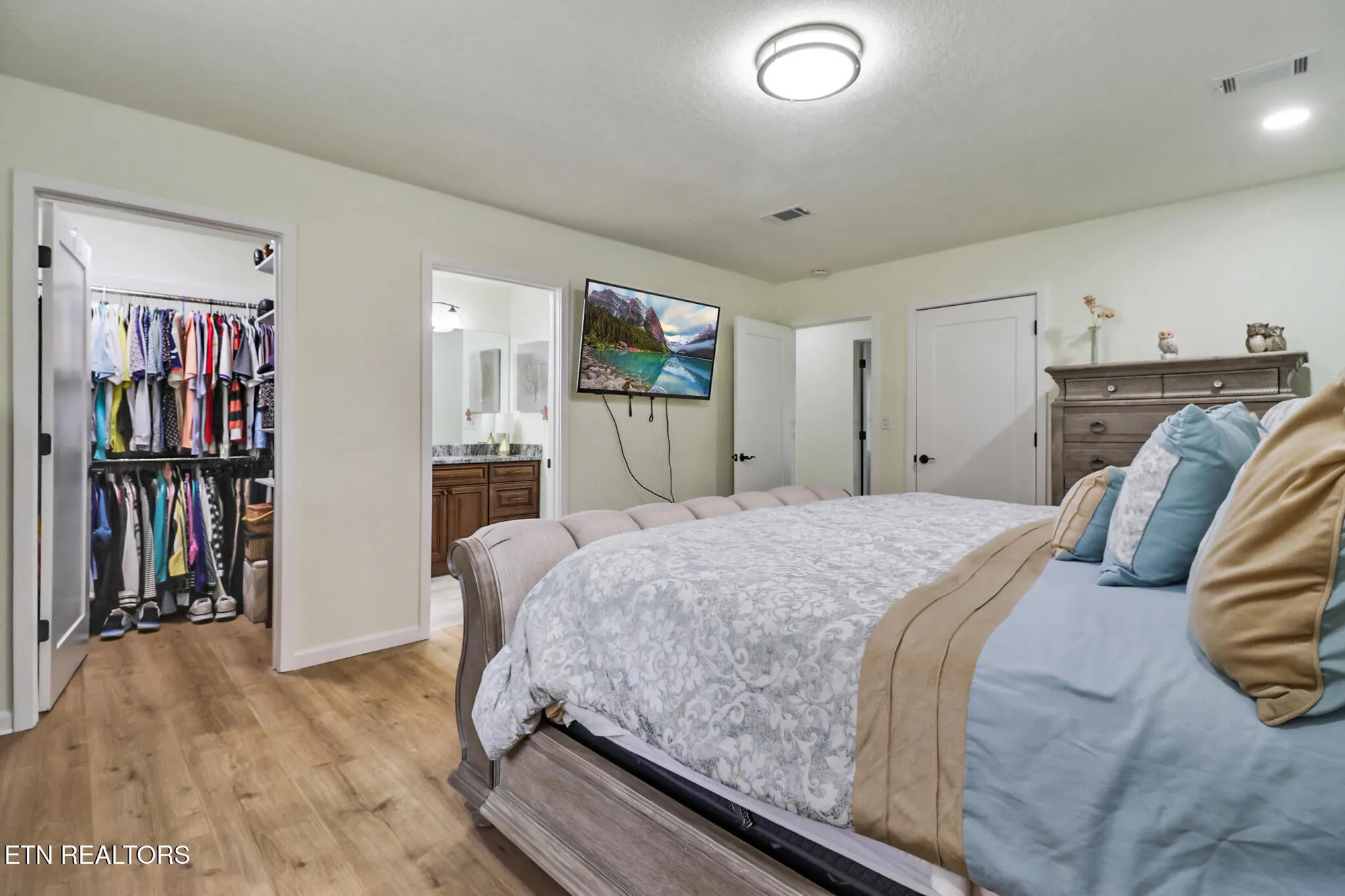 Property Slideshow image 18 of 36 | 105 fairway dr, Crossville, TN, 38558
