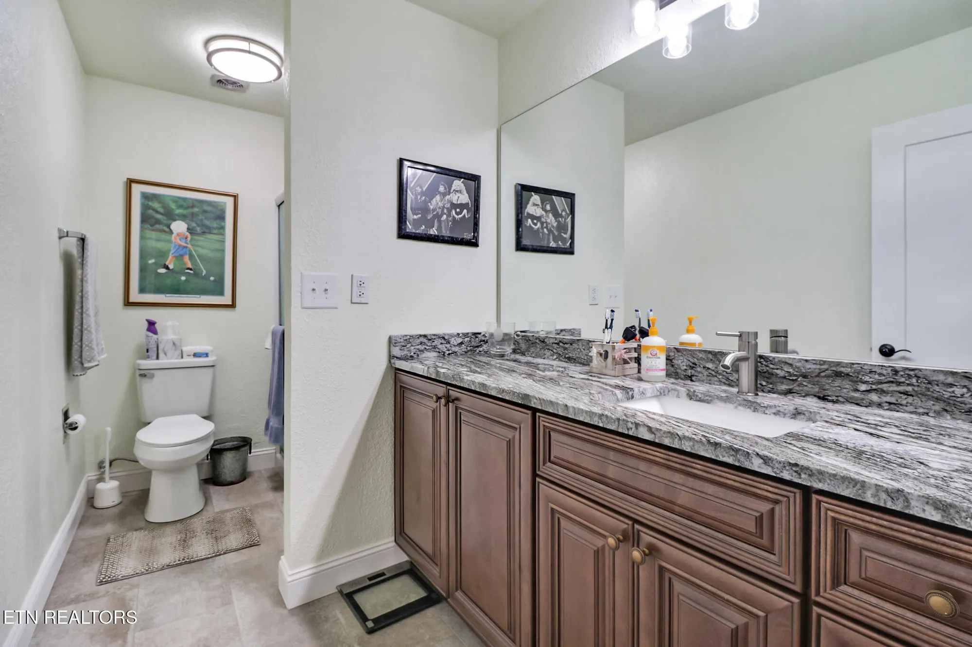 Property Slideshow image 22 of 36 | 105 fairway dr, Crossville, TN, 38558
