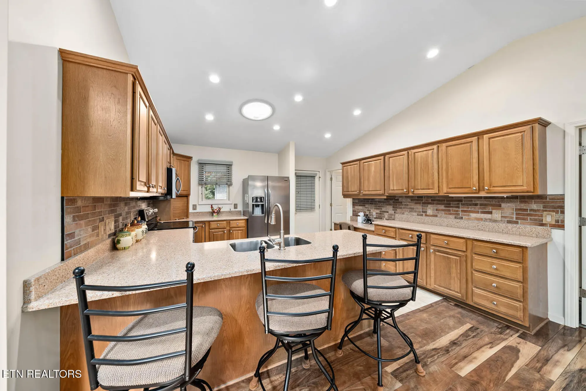 Property Slideshow image 12 of 43 | 191 snead dr, Crossville, TN, 38558