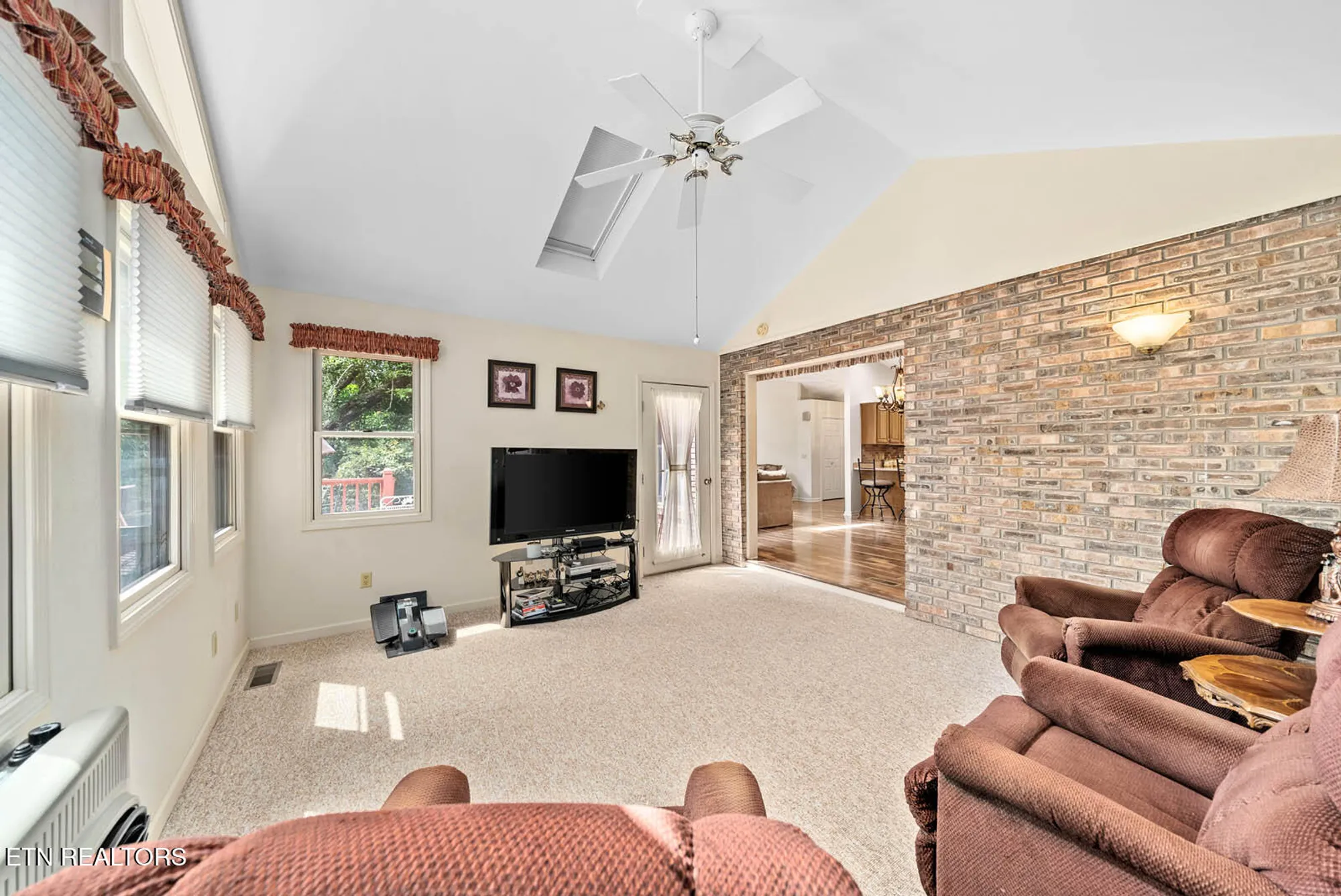 Property Slideshow image 25 of 43 | 191 snead dr, Crossville, TN, 38558