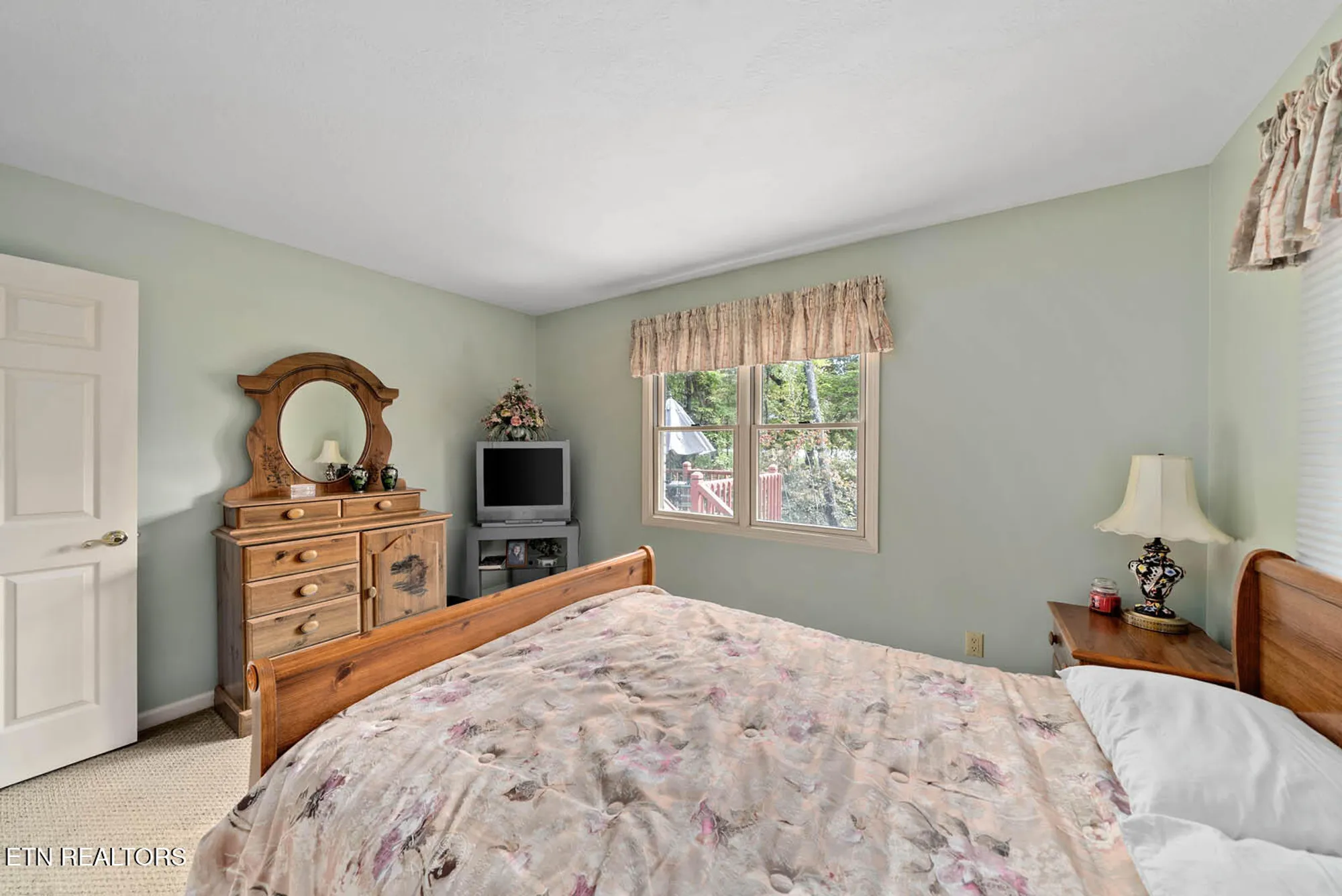 Property Slideshow image 28 of 43 | 191 snead dr, Crossville, TN, 38558