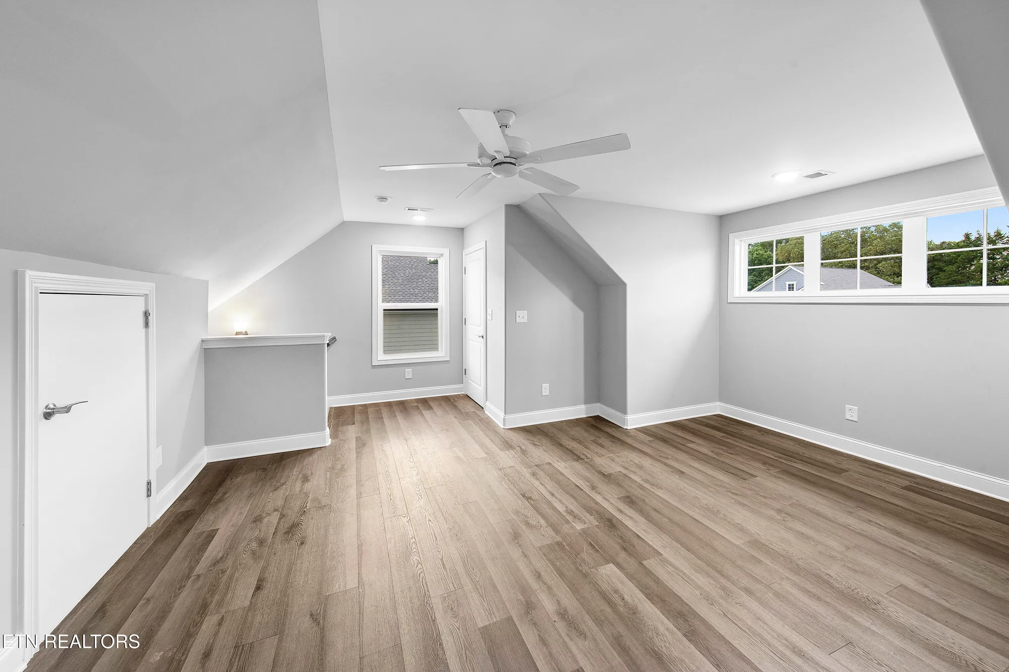 Property Slideshow image 31 of 43 | 328 cedar branch trl, Lenoir City, TN, 37772