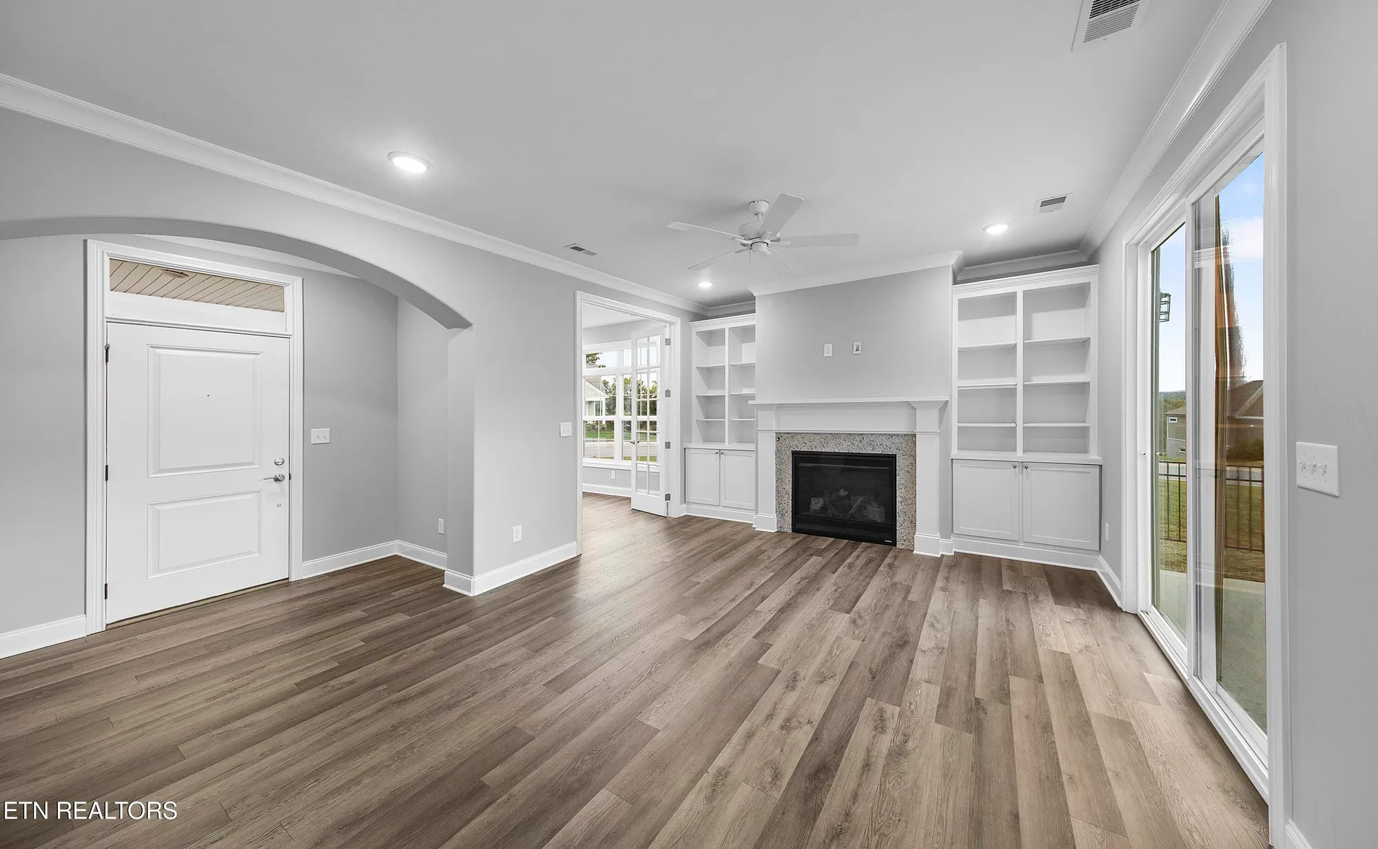 Property Slideshow image 21 of 43 | 328 cedar branch trl, Lenoir City, TN, 37772