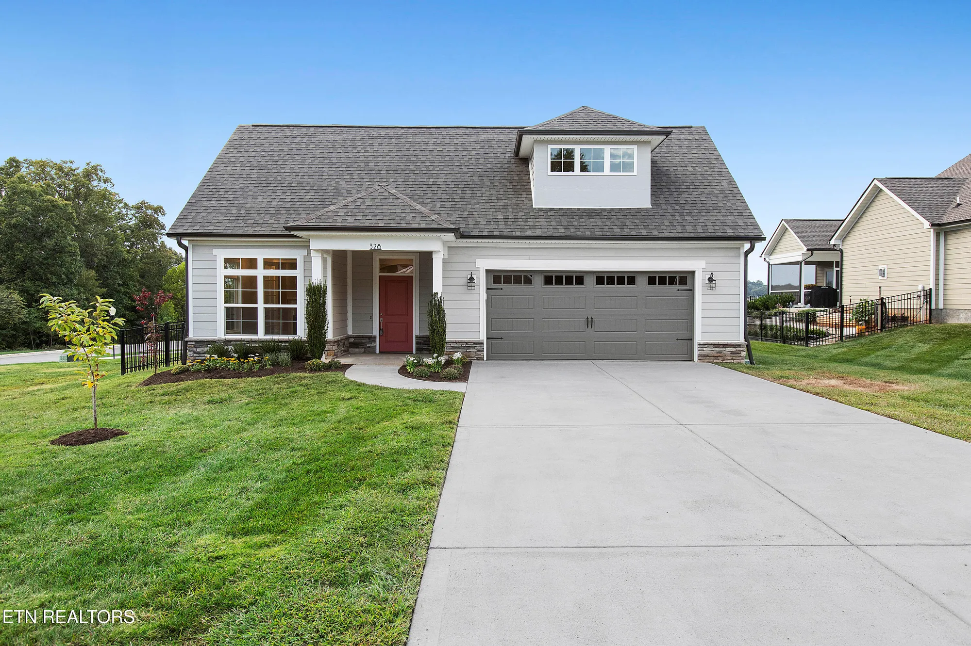 Property Slideshow image 1 of 43 | 328 cedar branch trl, Lenoir City, TN, 37772