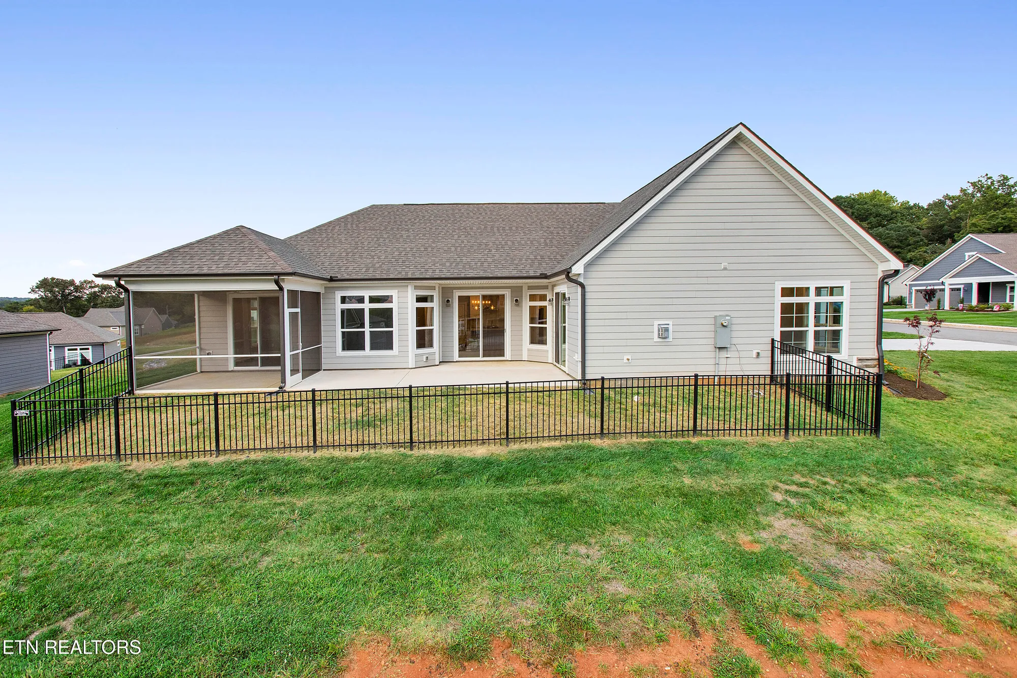 Property Slideshow image 39 of 43 | 328 cedar branch trl, Lenoir City, TN, 37772