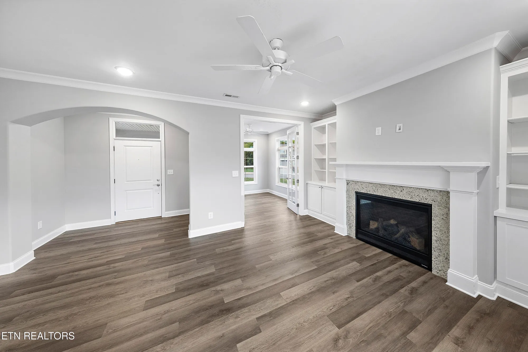 Property Slideshow image 8 of 43 | 328 cedar branch trl, Lenoir City, TN, 37772