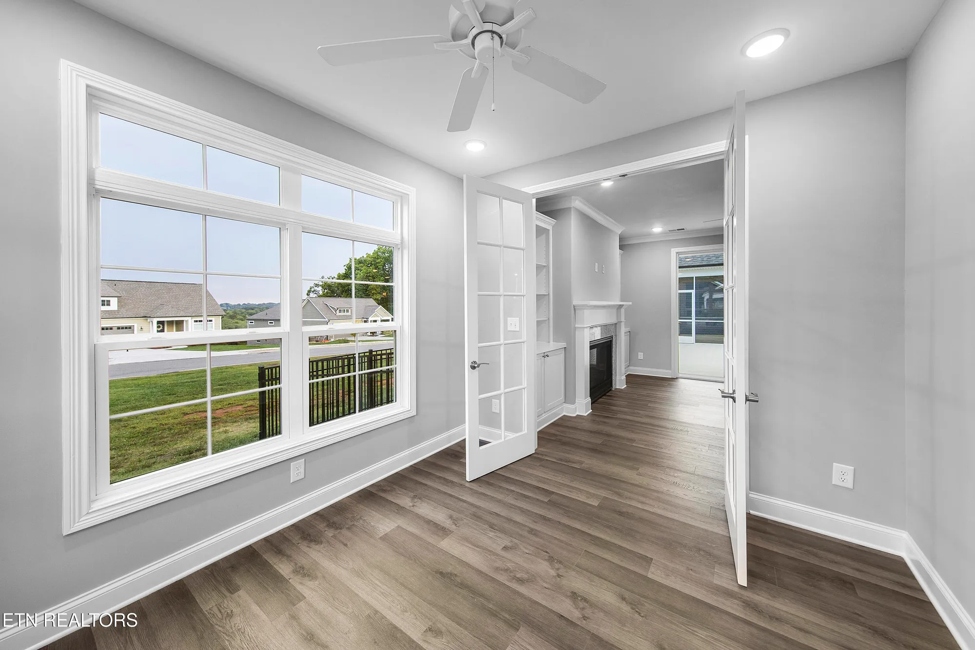 Property Slideshow image 10 of 43 | 328 cedar branch trl, Lenoir City, TN, 37772