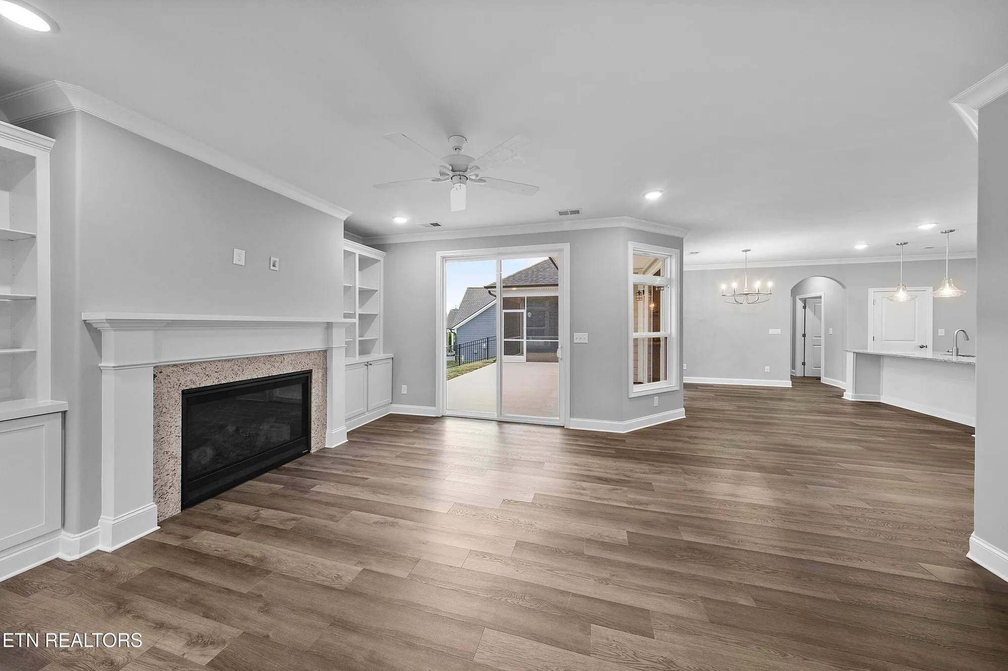 Property Slideshow image 5 of 43 | 328 cedar branch trl, Lenoir City, TN, 37772