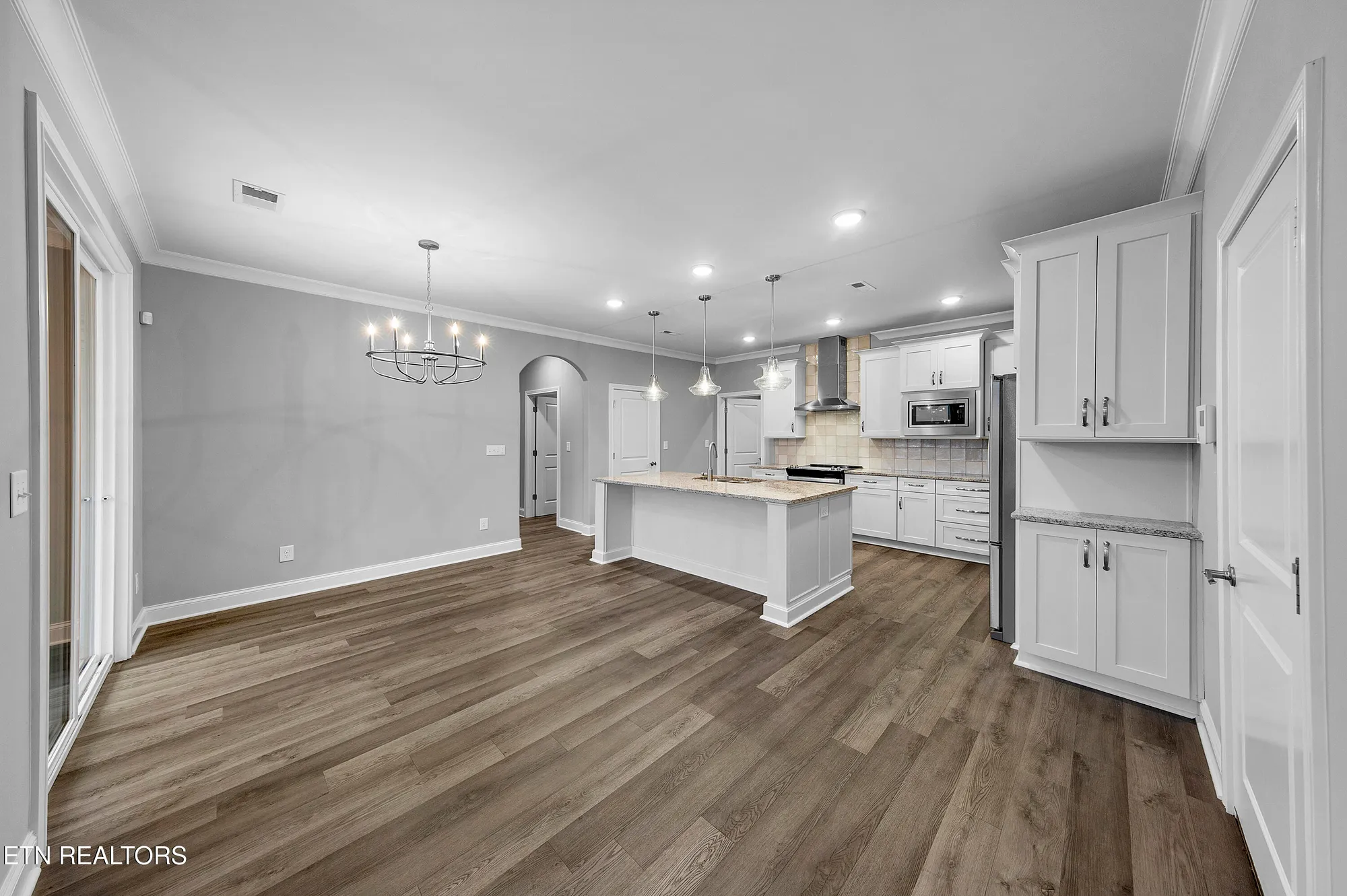 Property Slideshow image 11 of 43 | 328 cedar branch trl, Lenoir City, TN, 37772