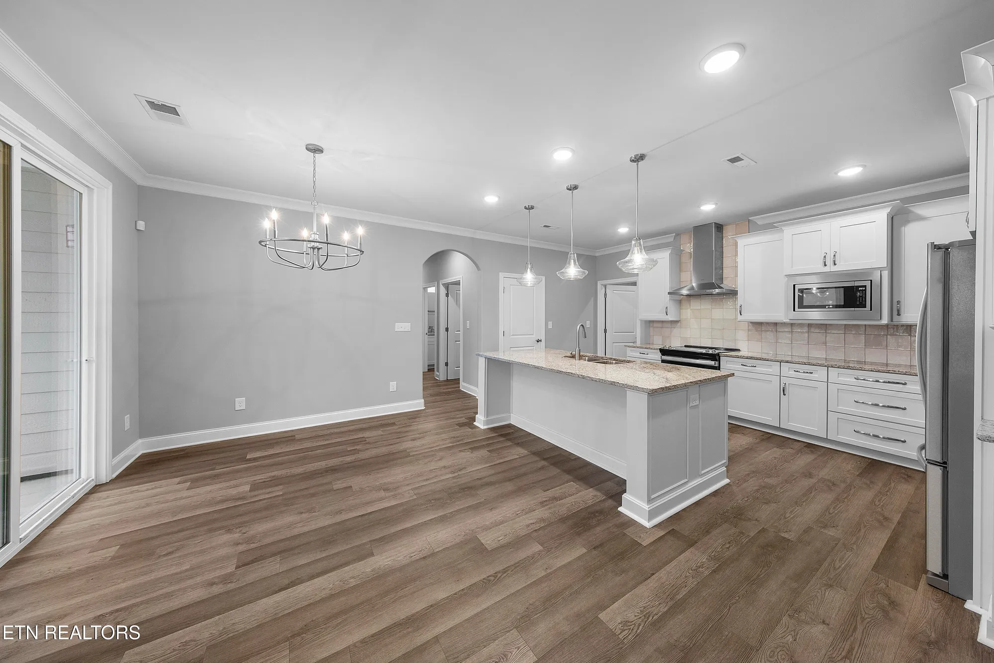 Property Slideshow image 12 of 43 | 328 cedar branch trl, Lenoir City, TN, 37772