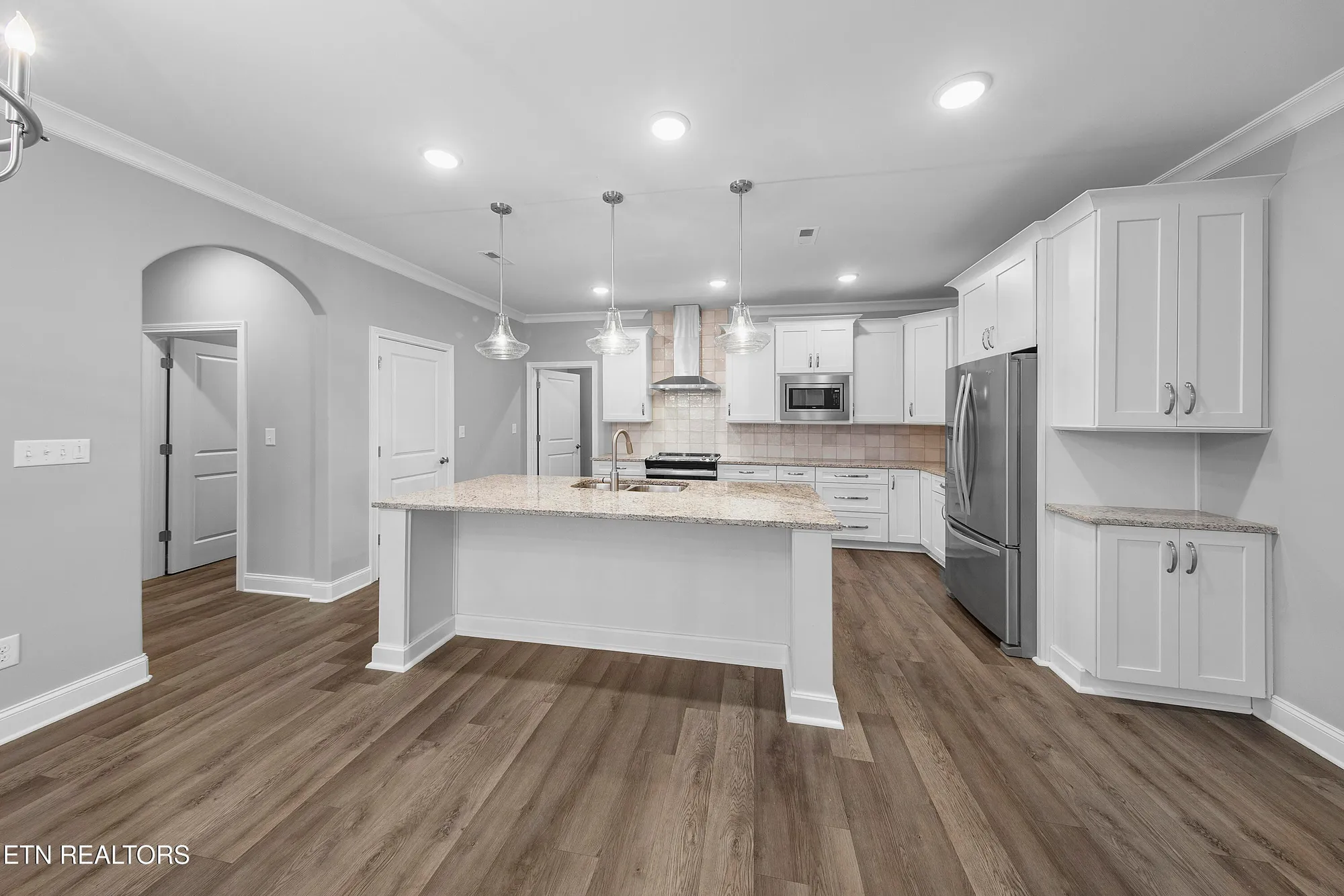 Property Slideshow image 13 of 43 | 328 cedar branch trl, Lenoir City, TN, 37772