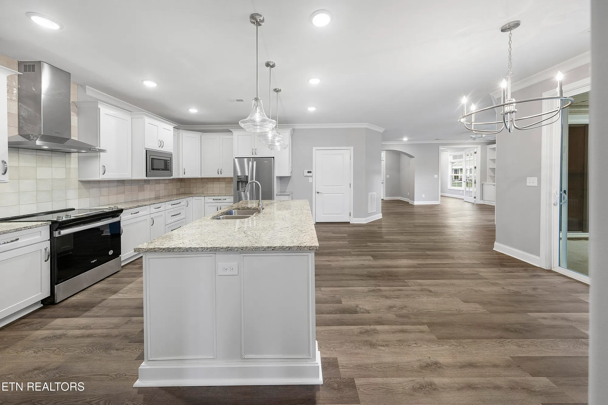 Property Slideshow image 15 of 43 | 328 cedar branch trl, Lenoir City, TN, 37772