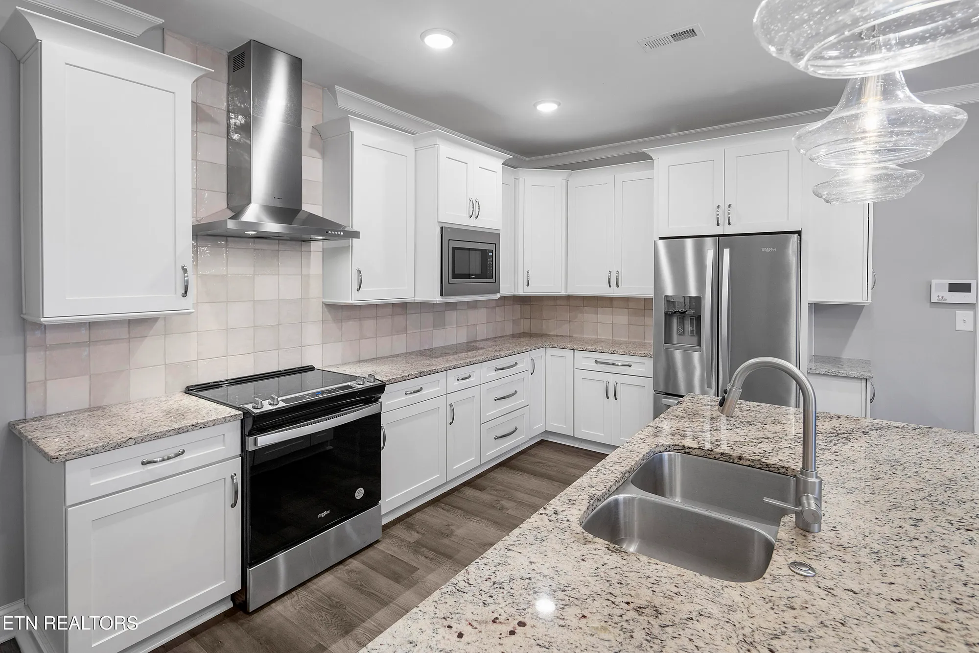 Property Slideshow image 16 of 43 | 328 cedar branch trl, Lenoir City, TN, 37772