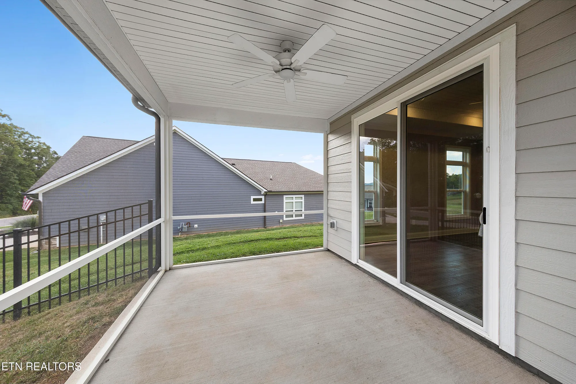 Property Slideshow image 37 of 43 | 328 cedar branch trl, Lenoir City, TN, 37772