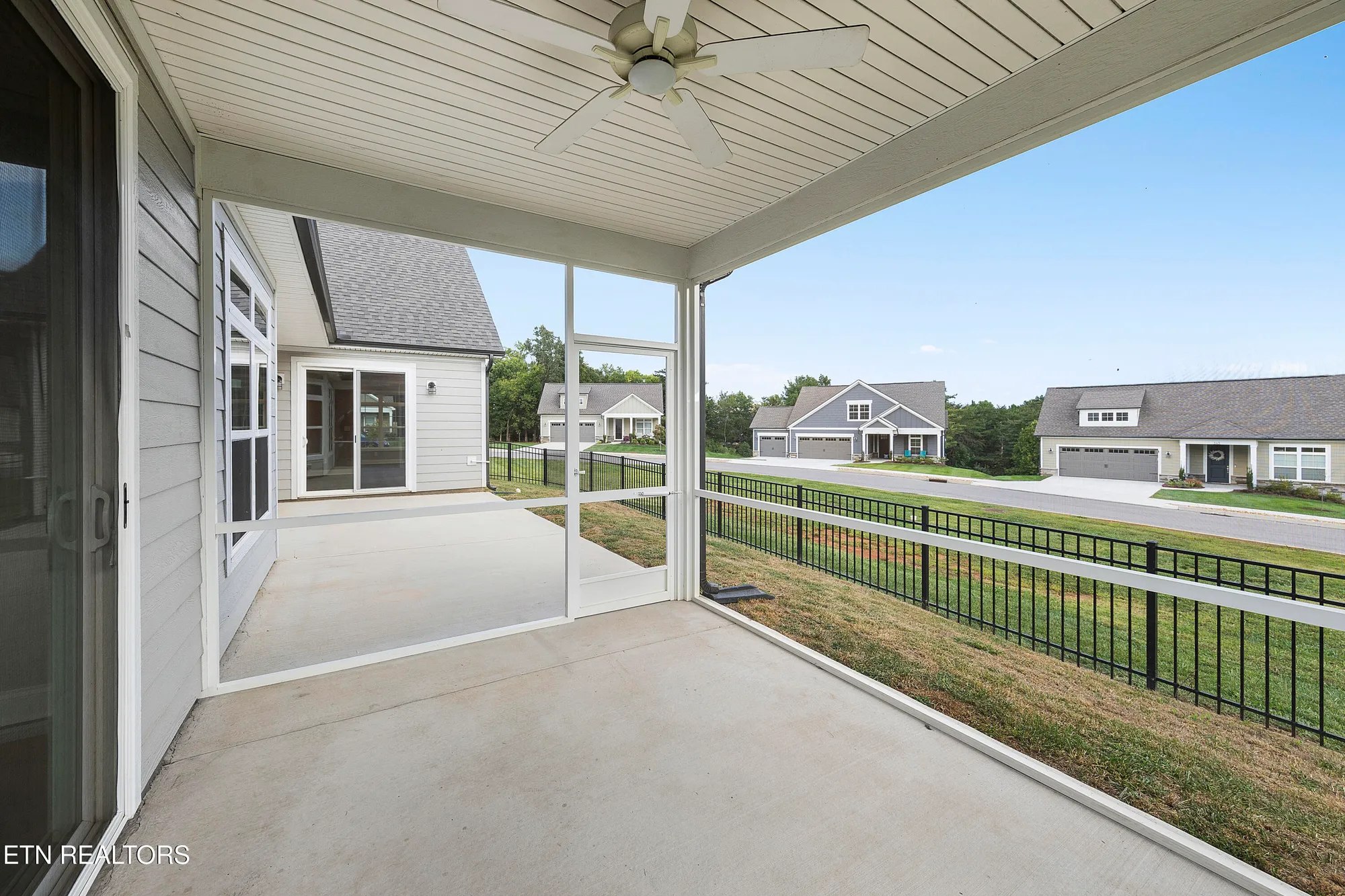 Property Slideshow image 38 of 43 | 328 cedar branch trl, Lenoir City, TN, 37772