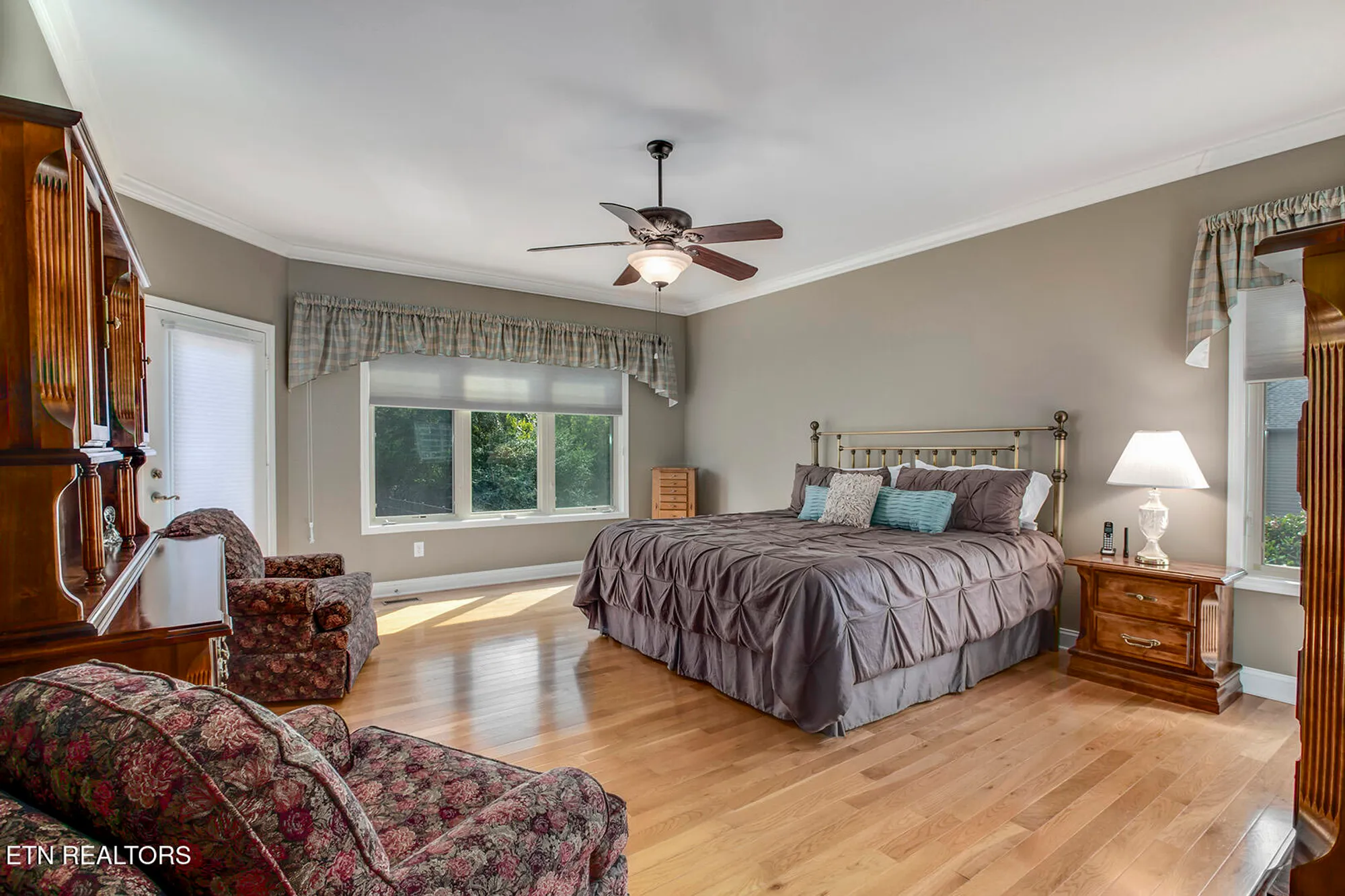 Property Slideshow image 43 of 61 | 178 tommotley dr, Loudon, TN, 37774