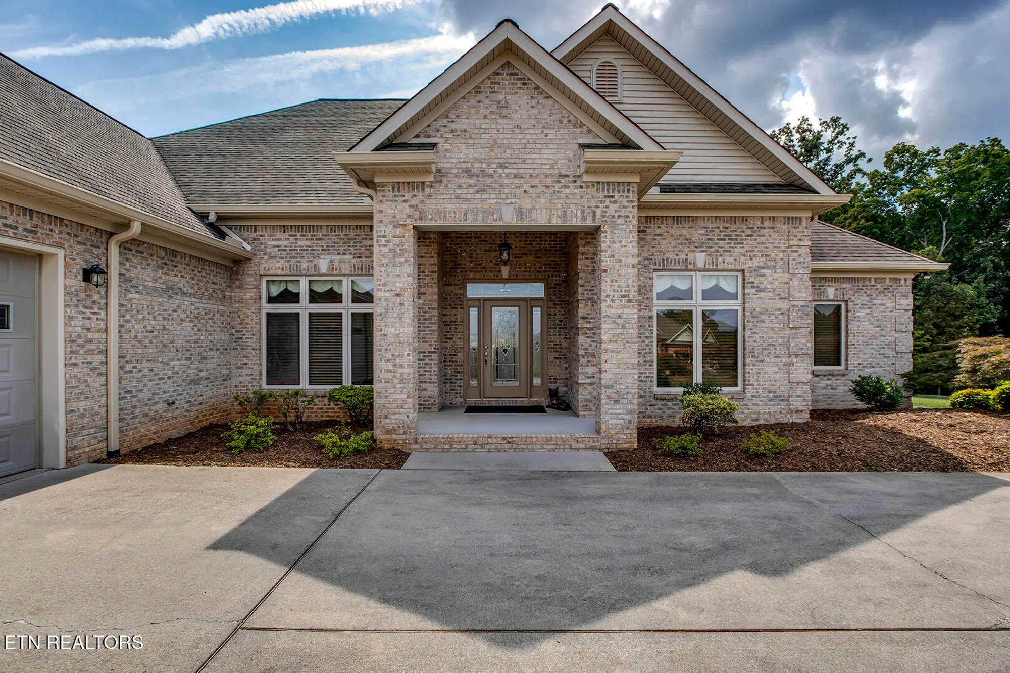 Property Slideshow image 6 of 61 | 178 tommotley dr, Loudon, TN, 37774
