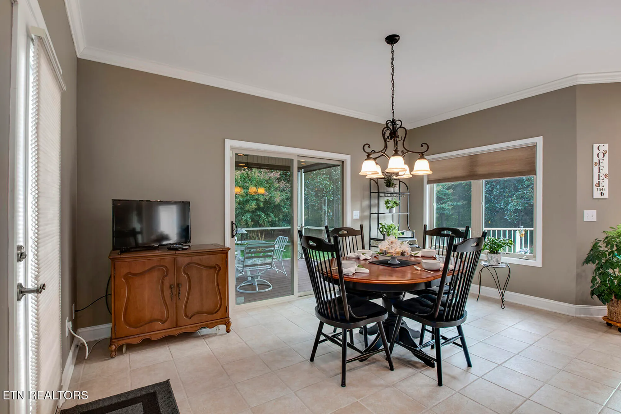 Property Slideshow image 17 of 61 | 178 tommotley dr, Loudon, TN, 37774