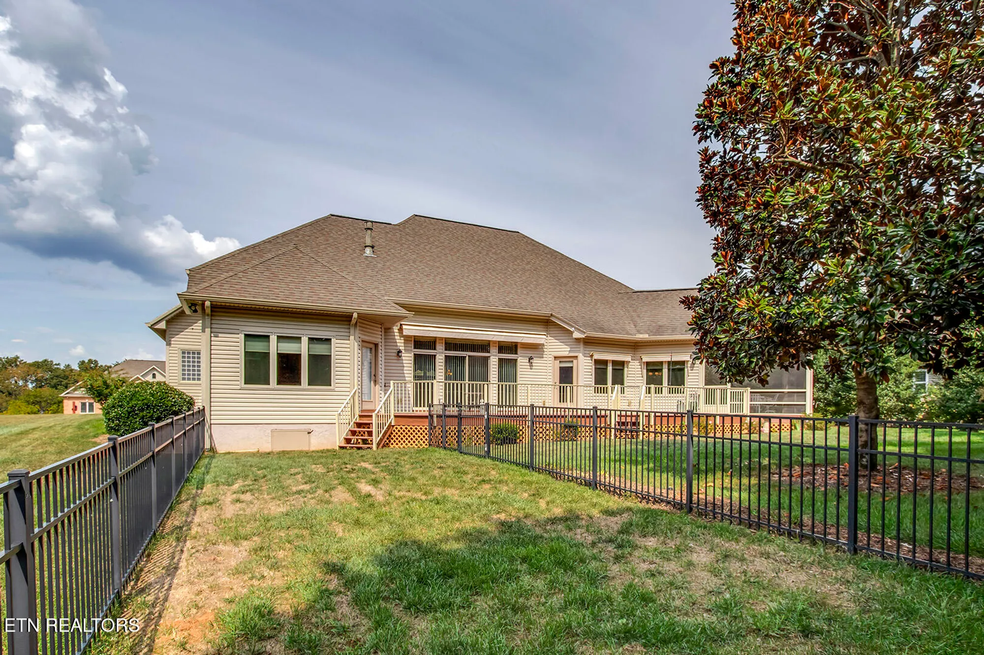 Property Slideshow image 50 of 61 | 178 tommotley dr, Loudon, TN, 37774