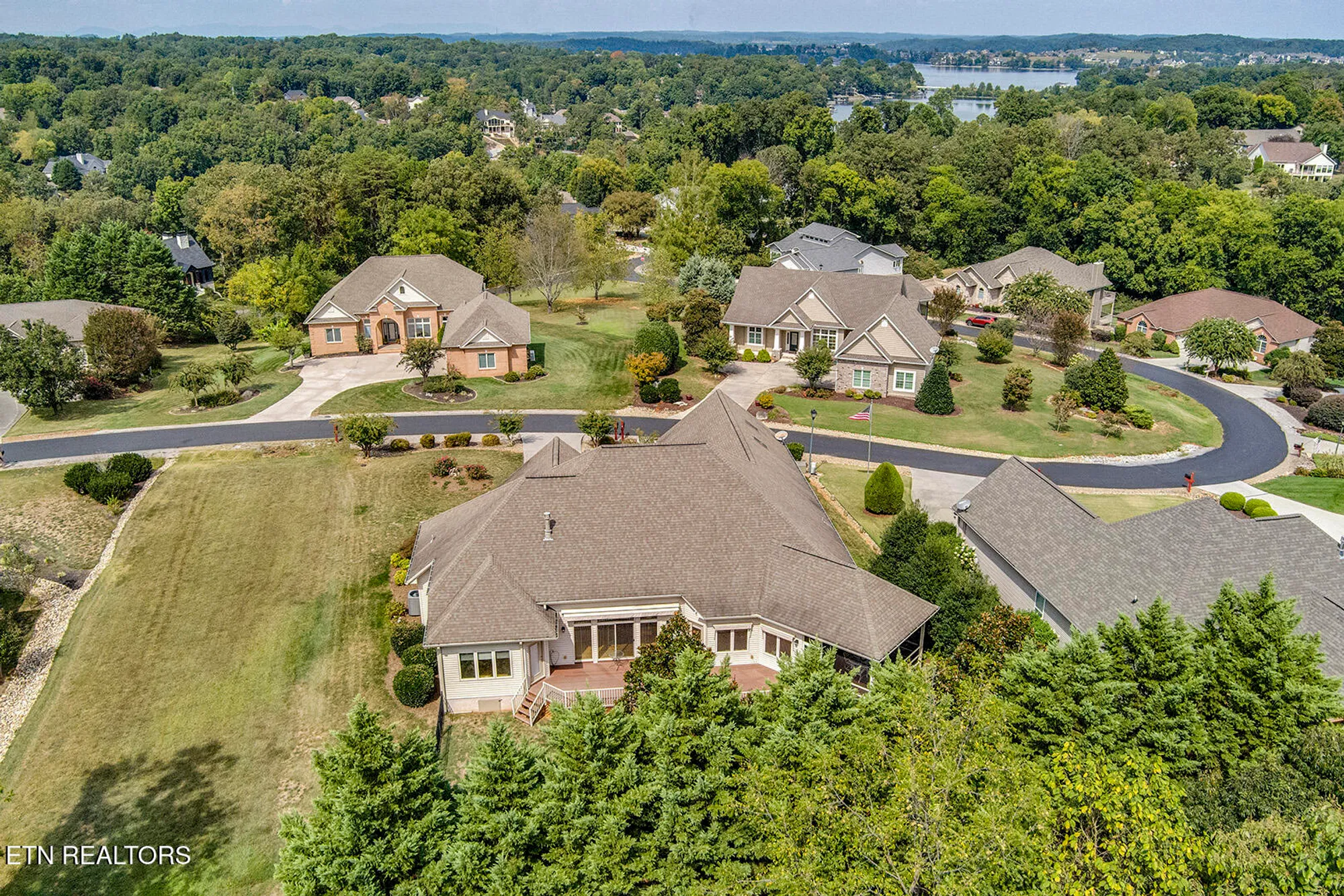 Property Slideshow image 52 of 61 | 178 tommotley dr, Loudon, TN, 37774