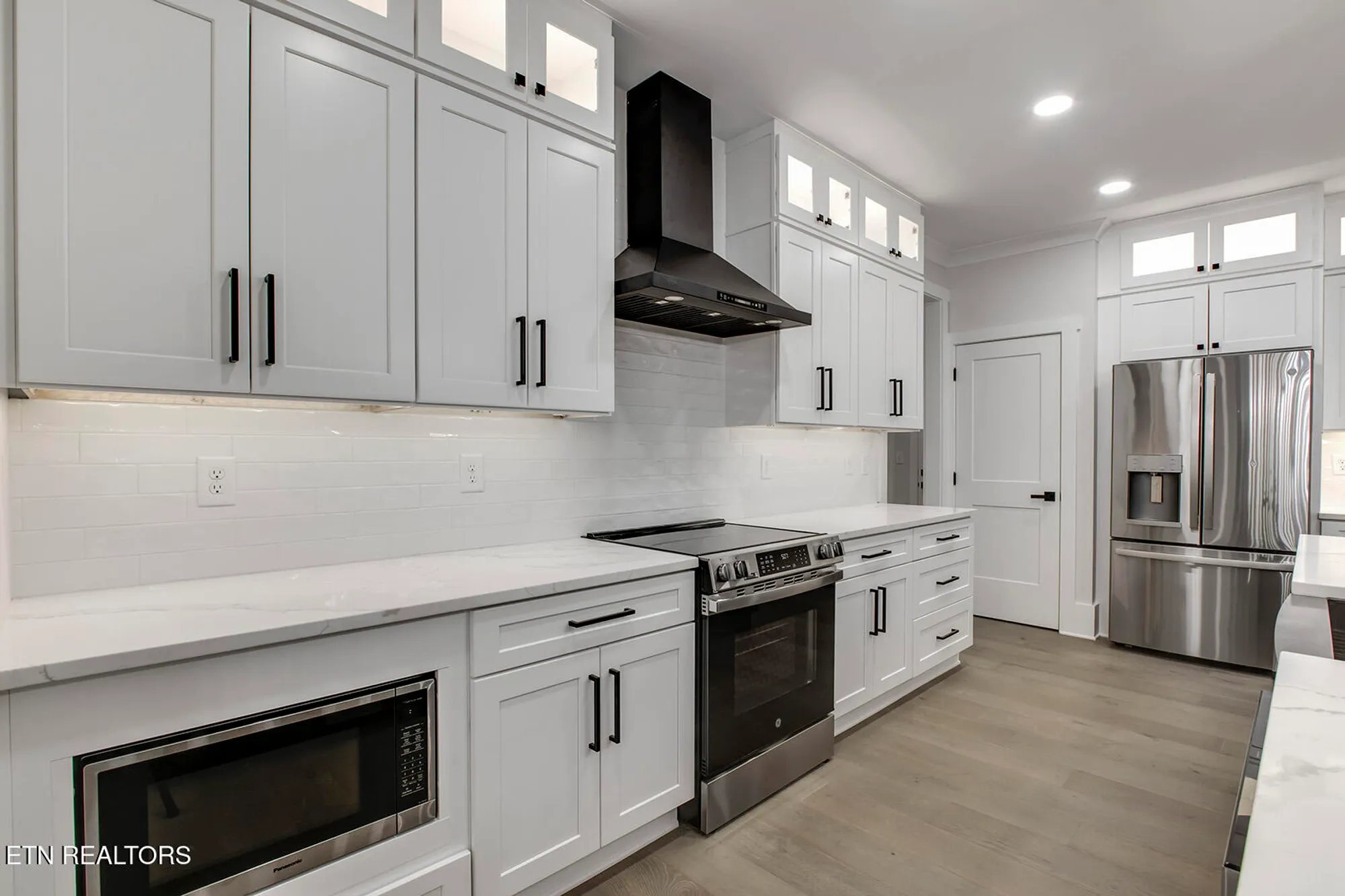 Property Slideshow image 15 of 50 | 108 oostagala dr, Loudon, TN, 37774