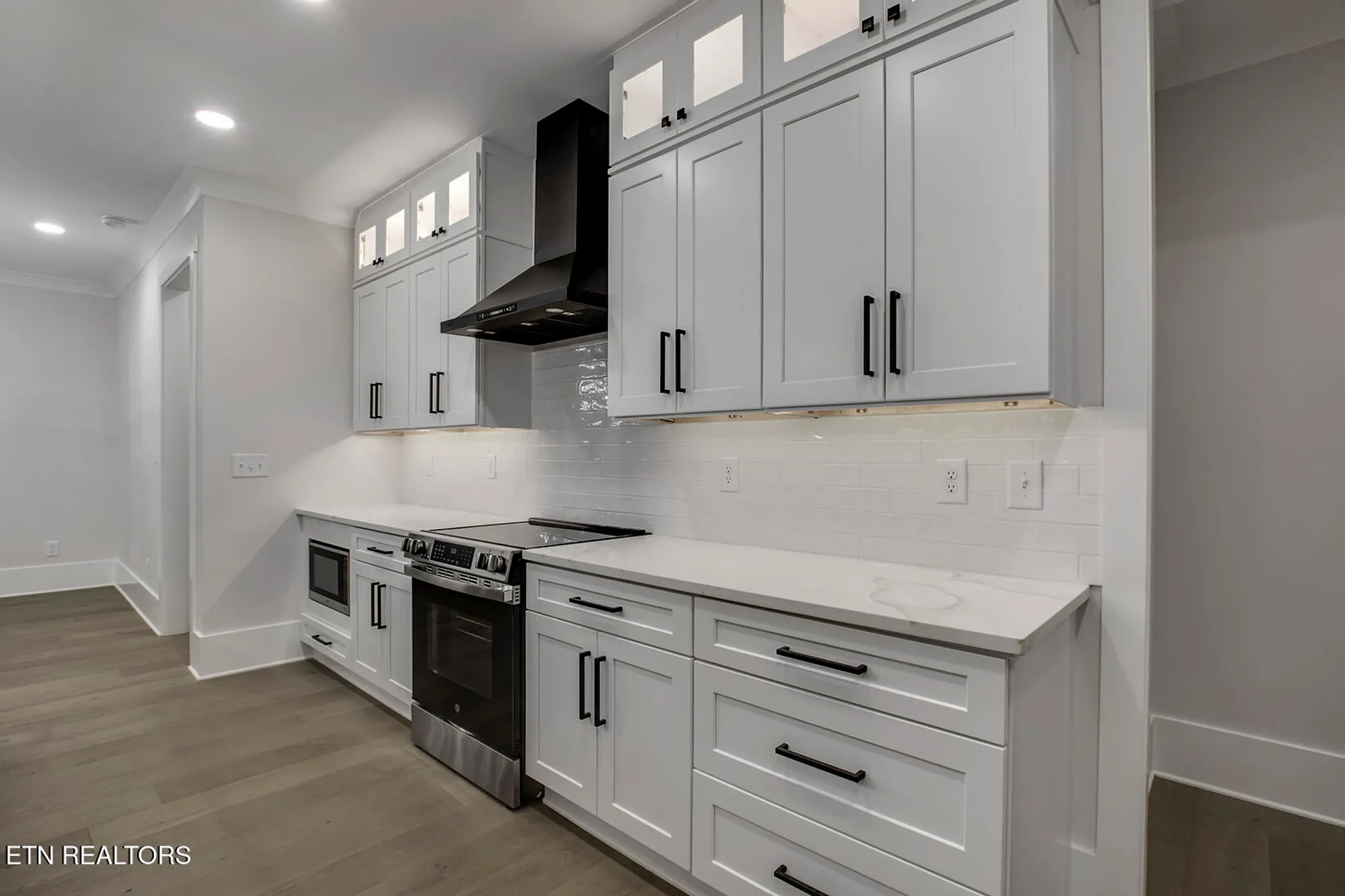 Property Slideshow image 16 of 50 | 108 oostagala dr, Loudon, TN, 37774