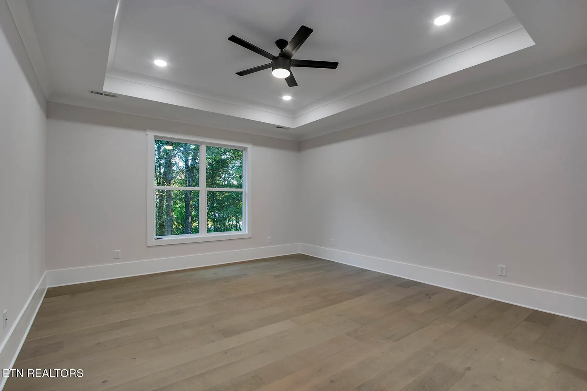 Property Slideshow image 19 of 50 | 108 oostagala dr, Loudon, TN, 37774