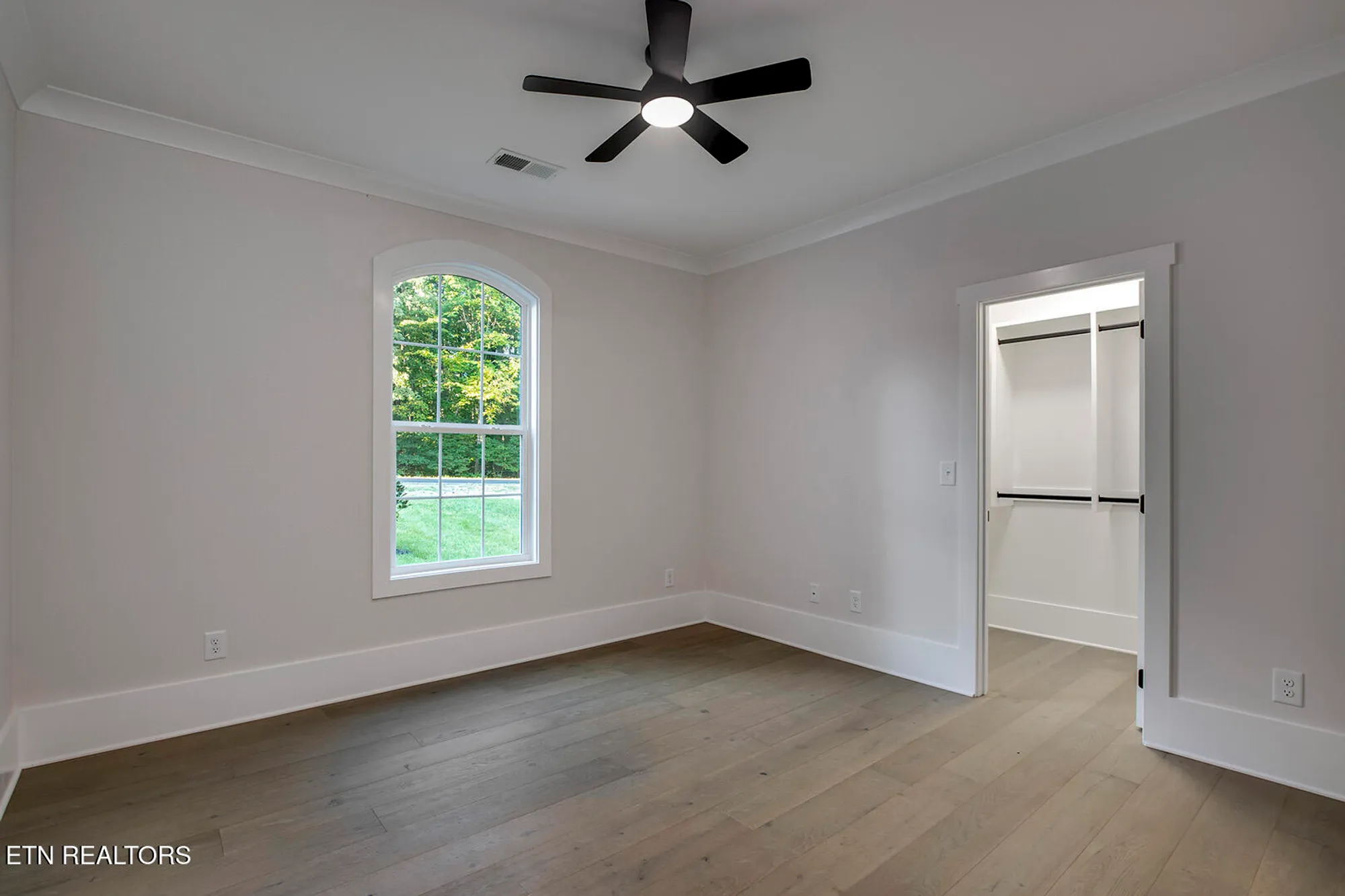 Property Slideshow image 26 of 50 | 108 oostagala dr, Loudon, TN, 37774