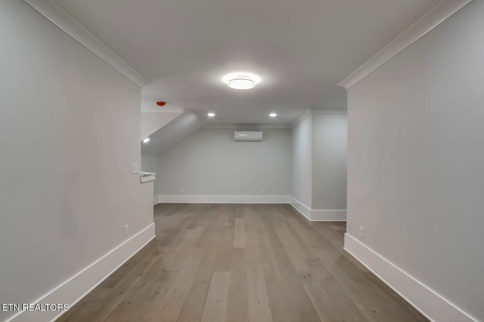 Property Slideshow image 36 of 50 | 108 oostagala dr, Loudon, TN, 37774