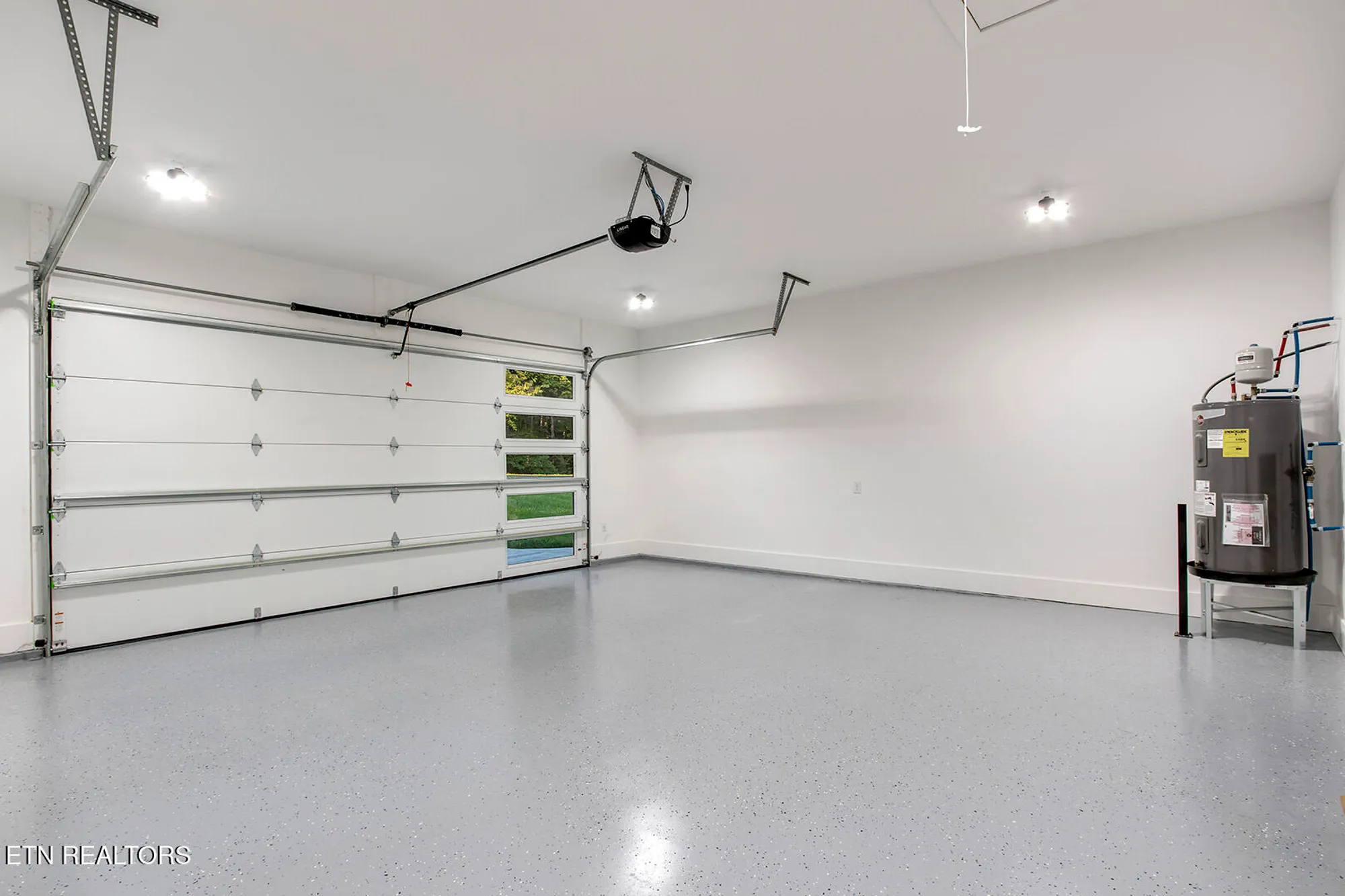 Property Slideshow image 40 of 50 | 108 oostagala dr, Loudon, TN, 37774